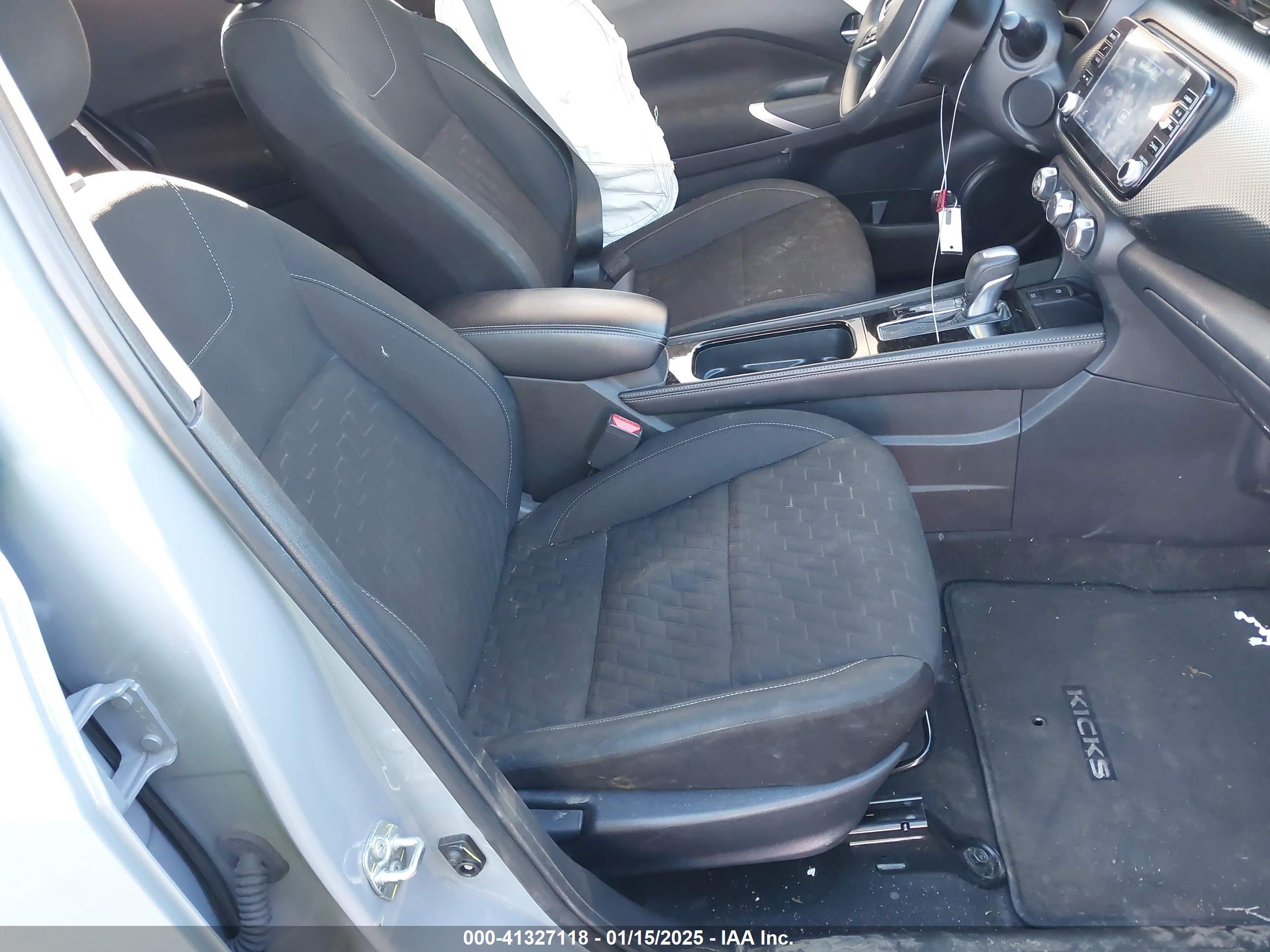 NISSAN KICKS image 5