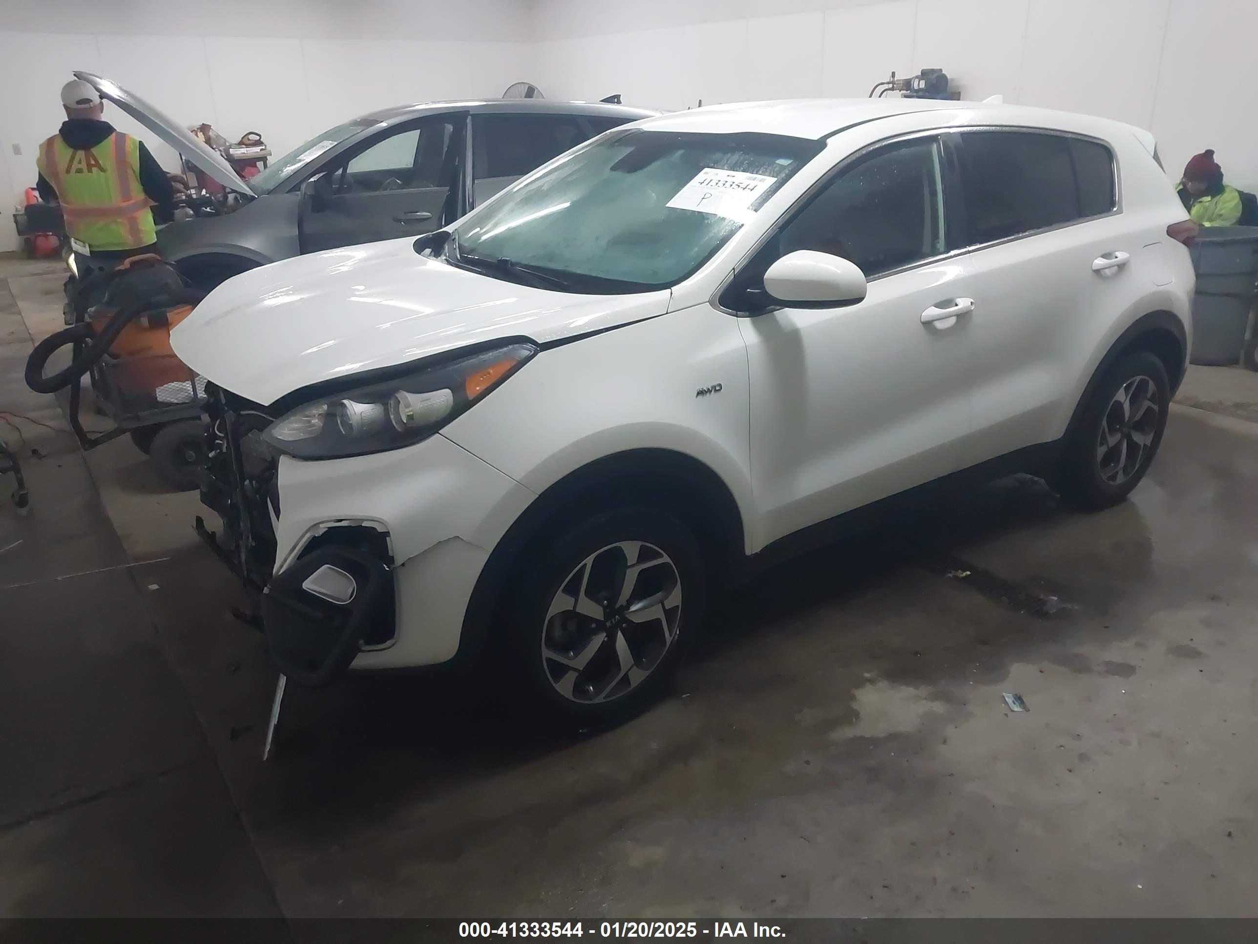 KIA SPORTAGE image 2