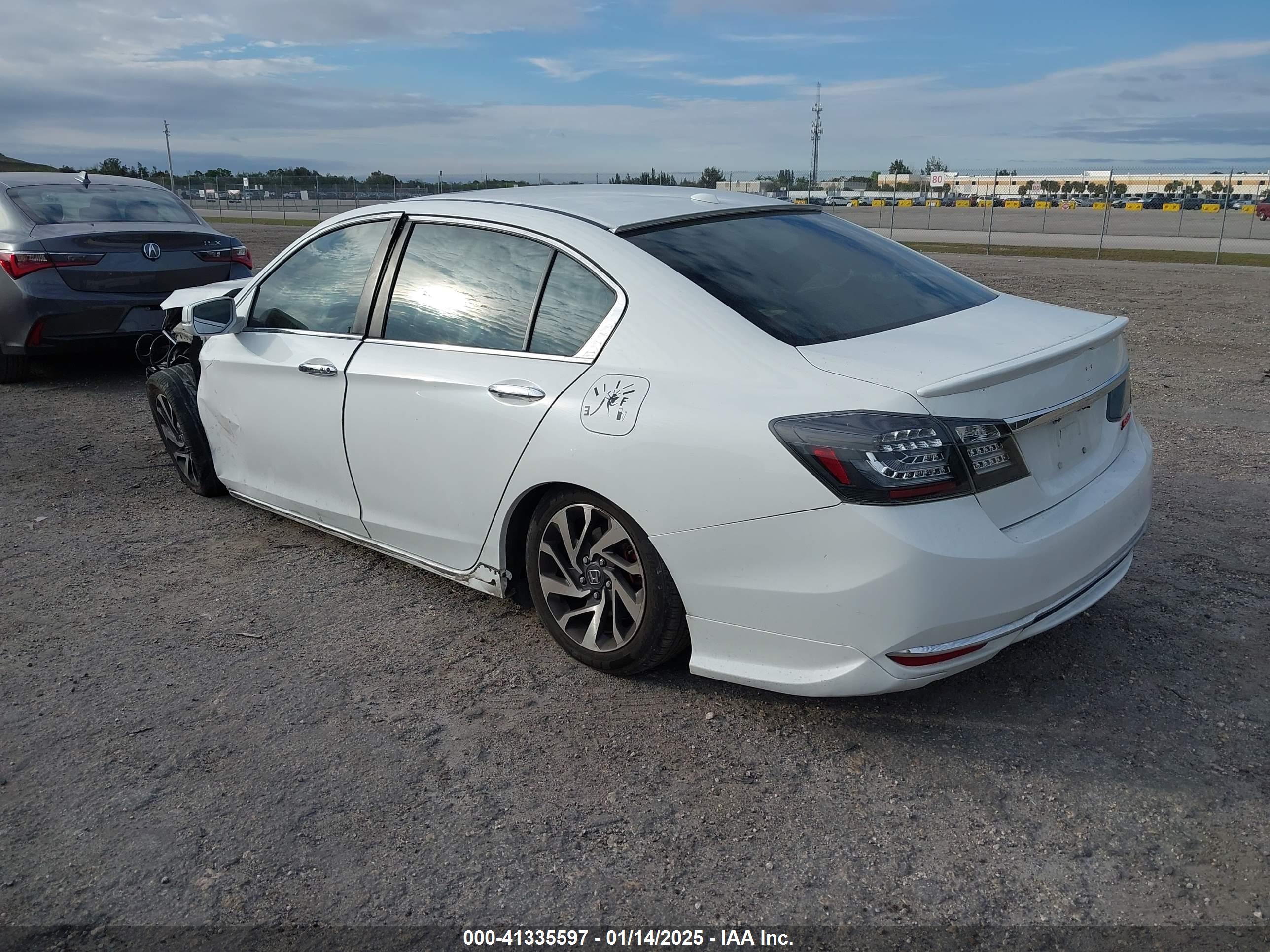 HONDA ACCORD image 3