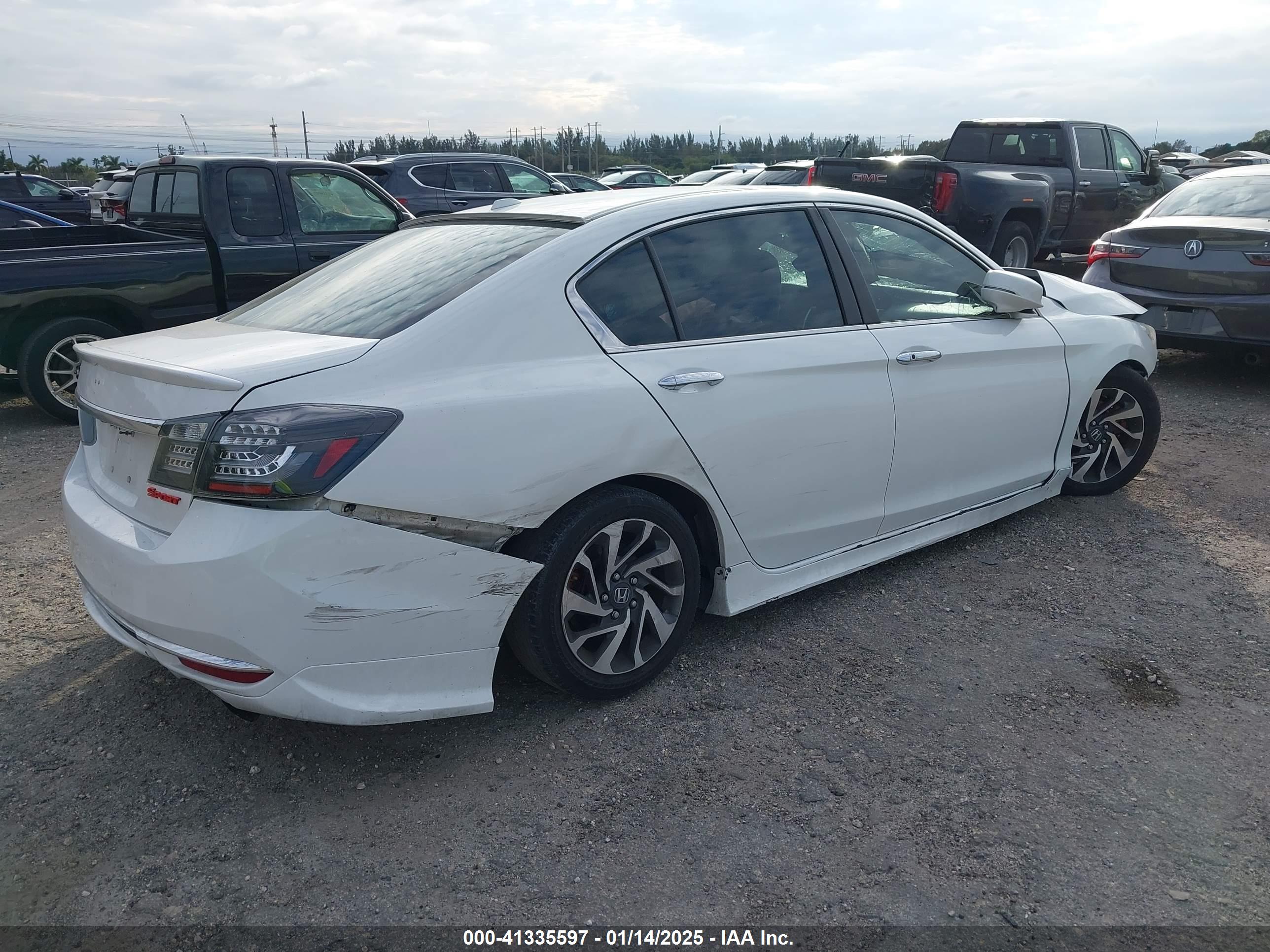 HONDA ACCORD image 4