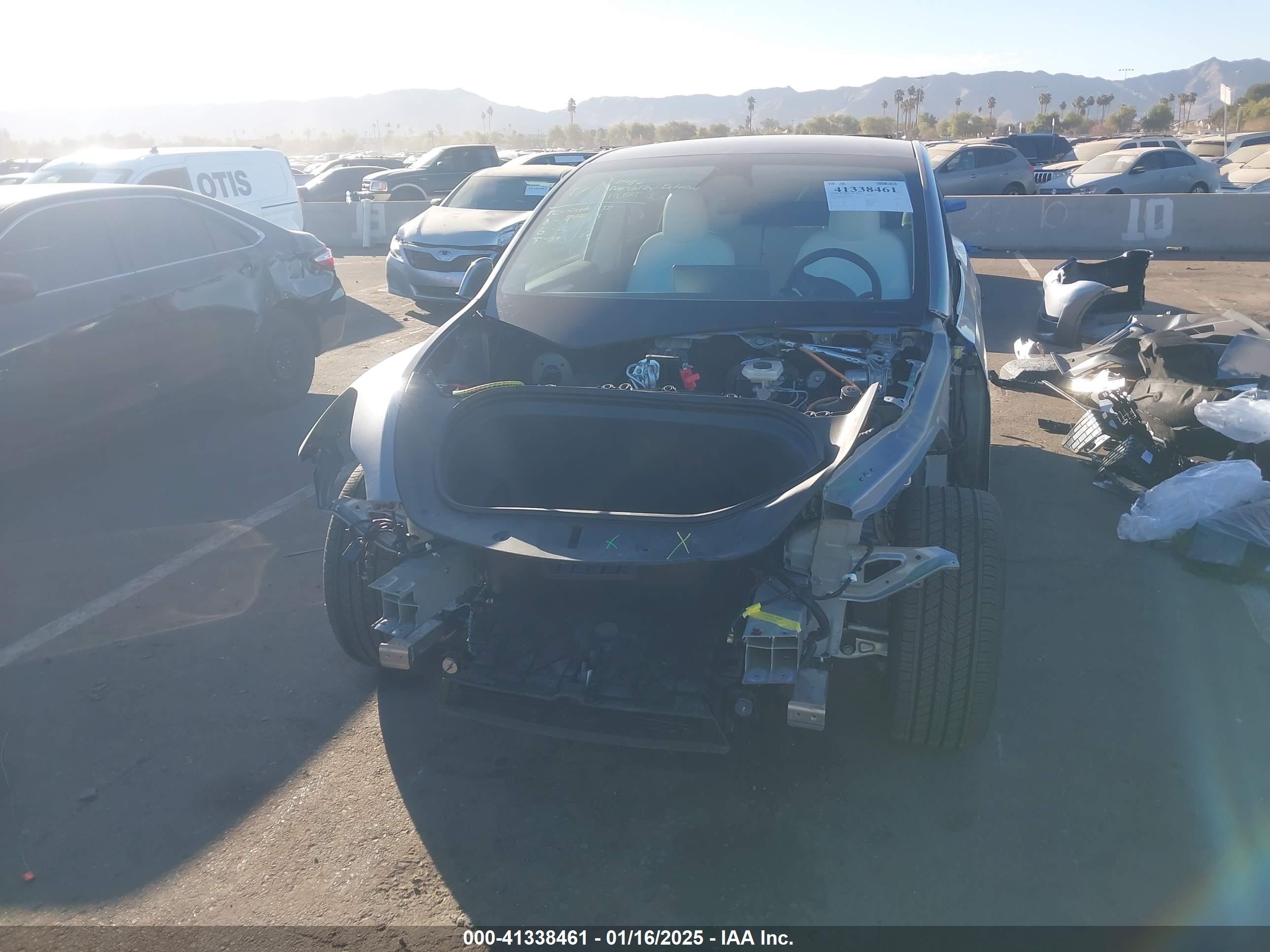 TESLA MODEL image 6