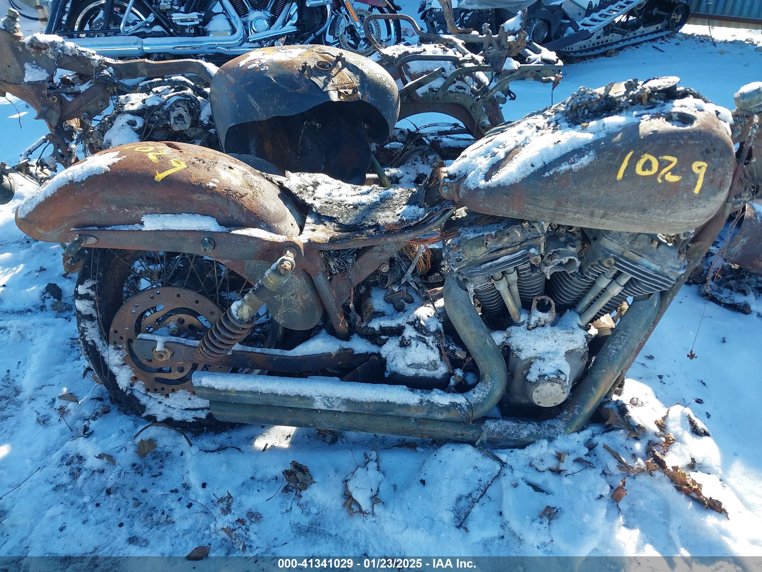 HARLEY-DAVIDSON FXDWG image 8