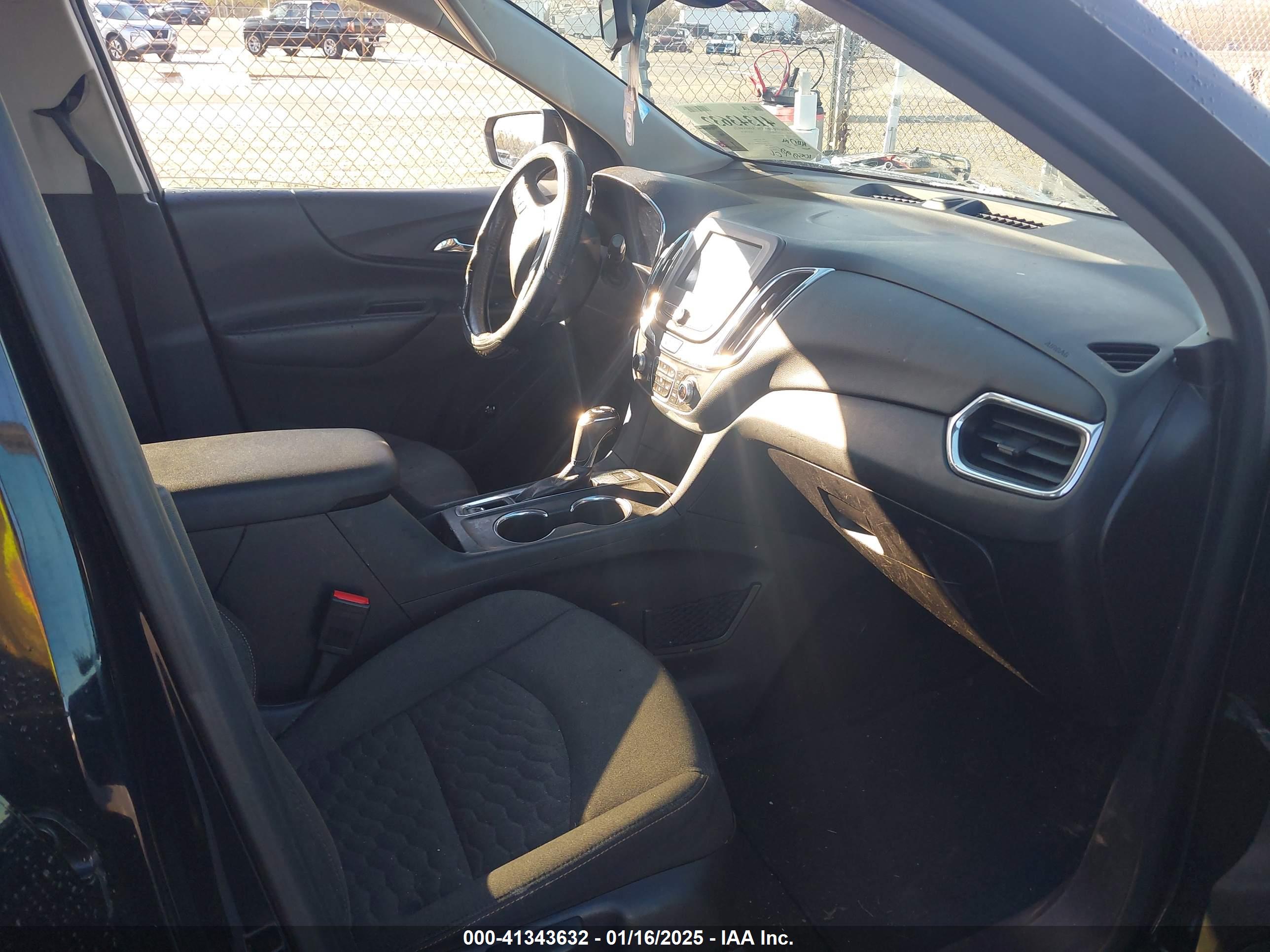 CHEVROLET EQUINOX image 5