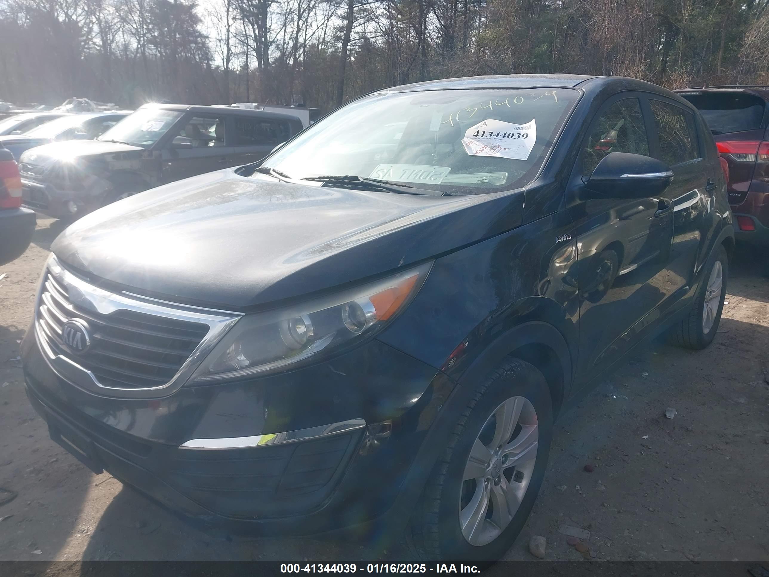 KIA SPORTAGE image 2