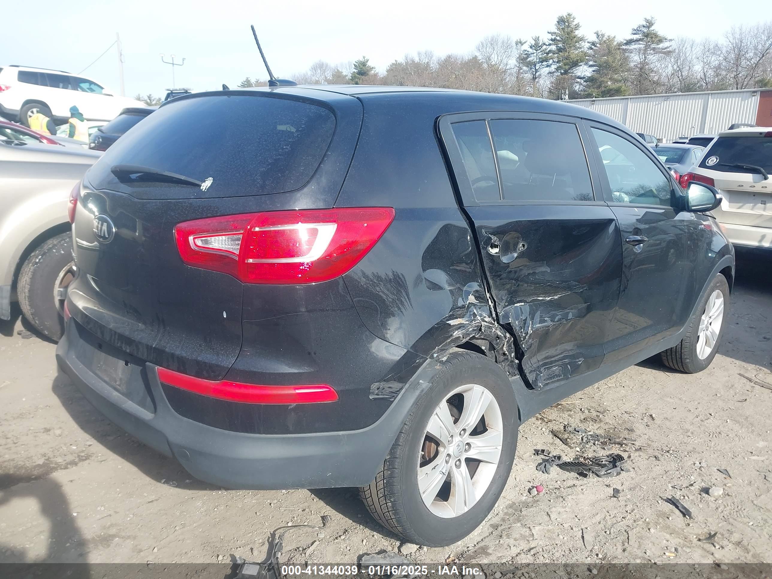 KIA SPORTAGE image 4