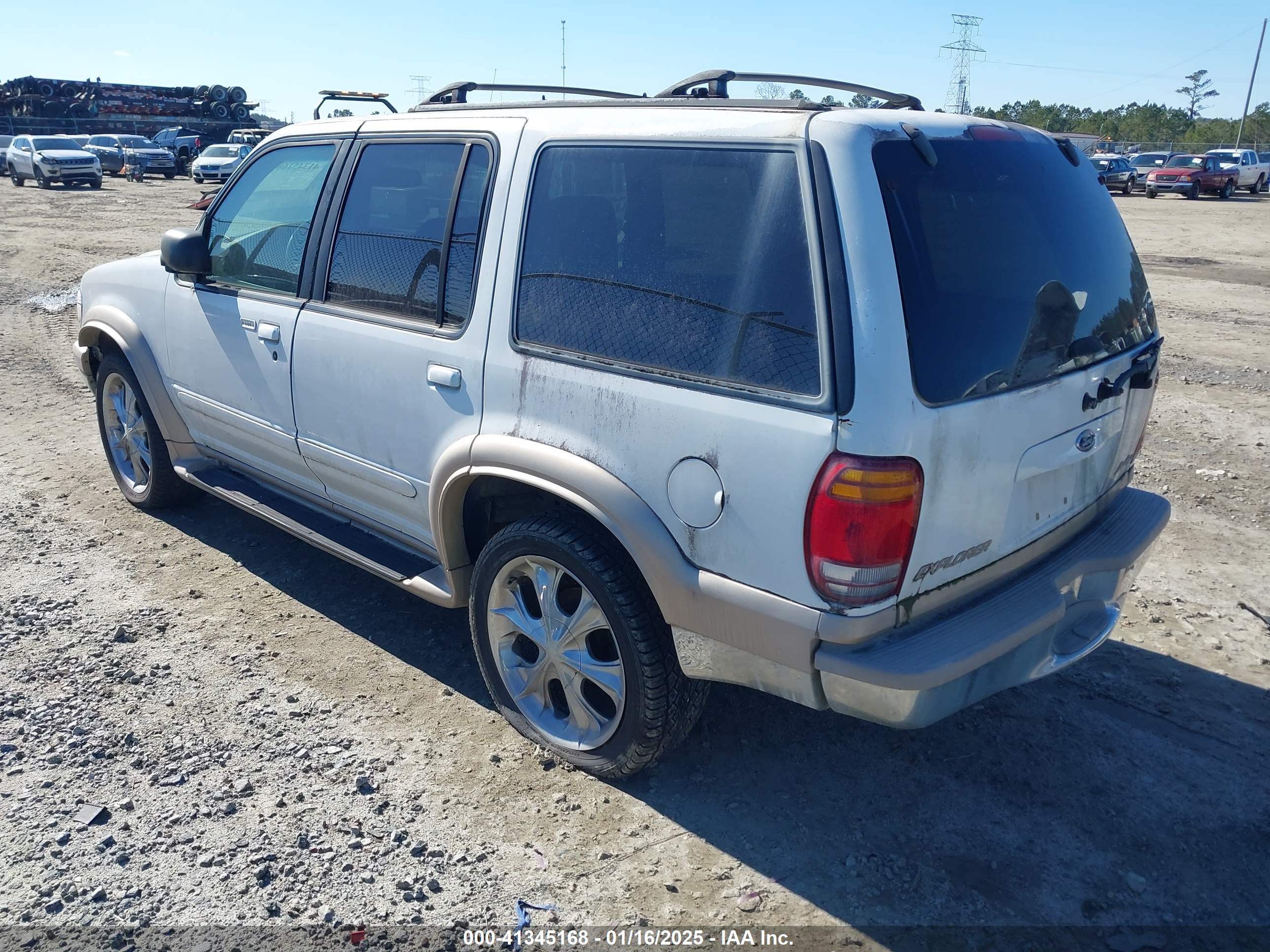 FORD EXPLORER image 3