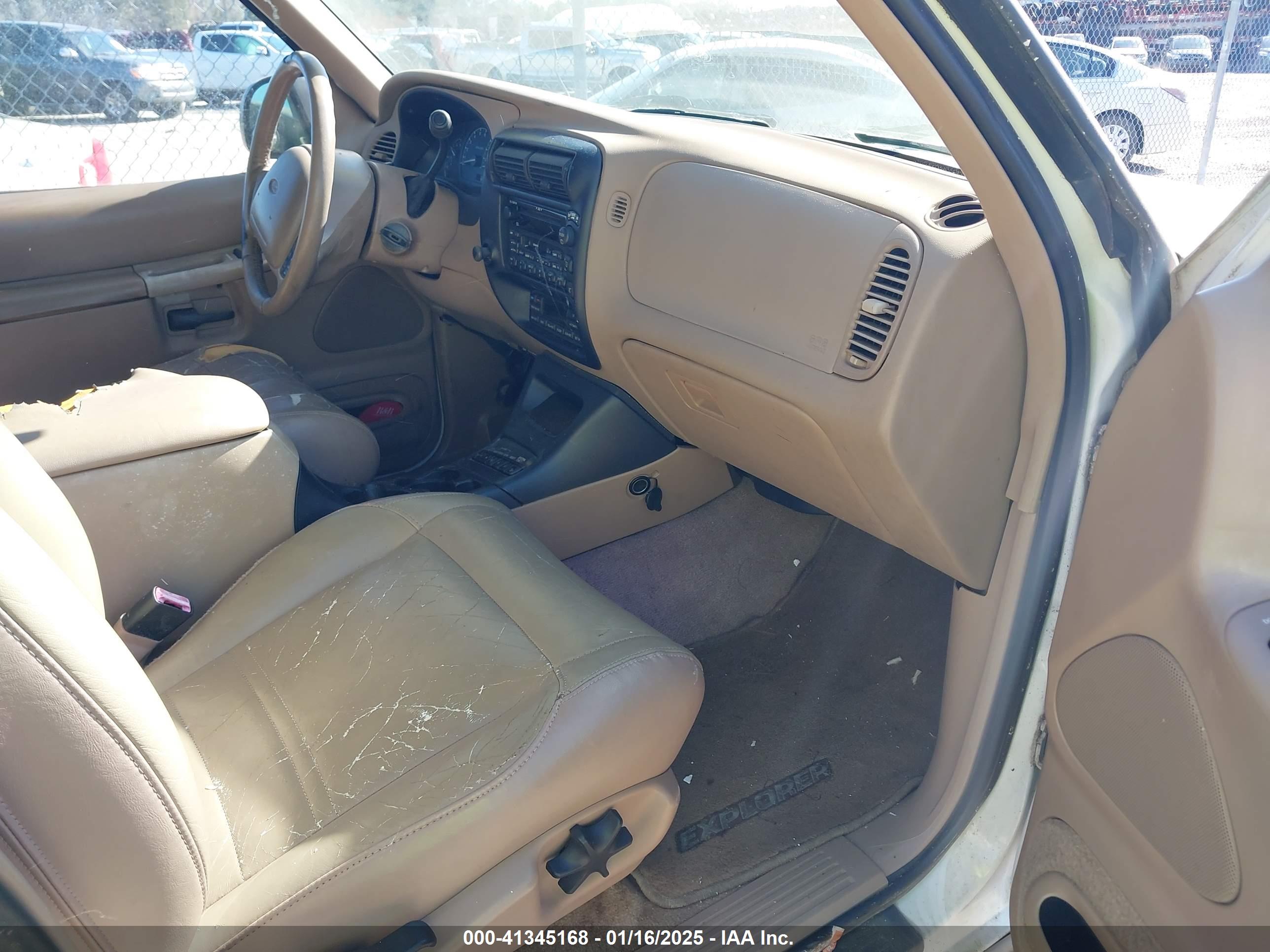 FORD EXPLORER image 5