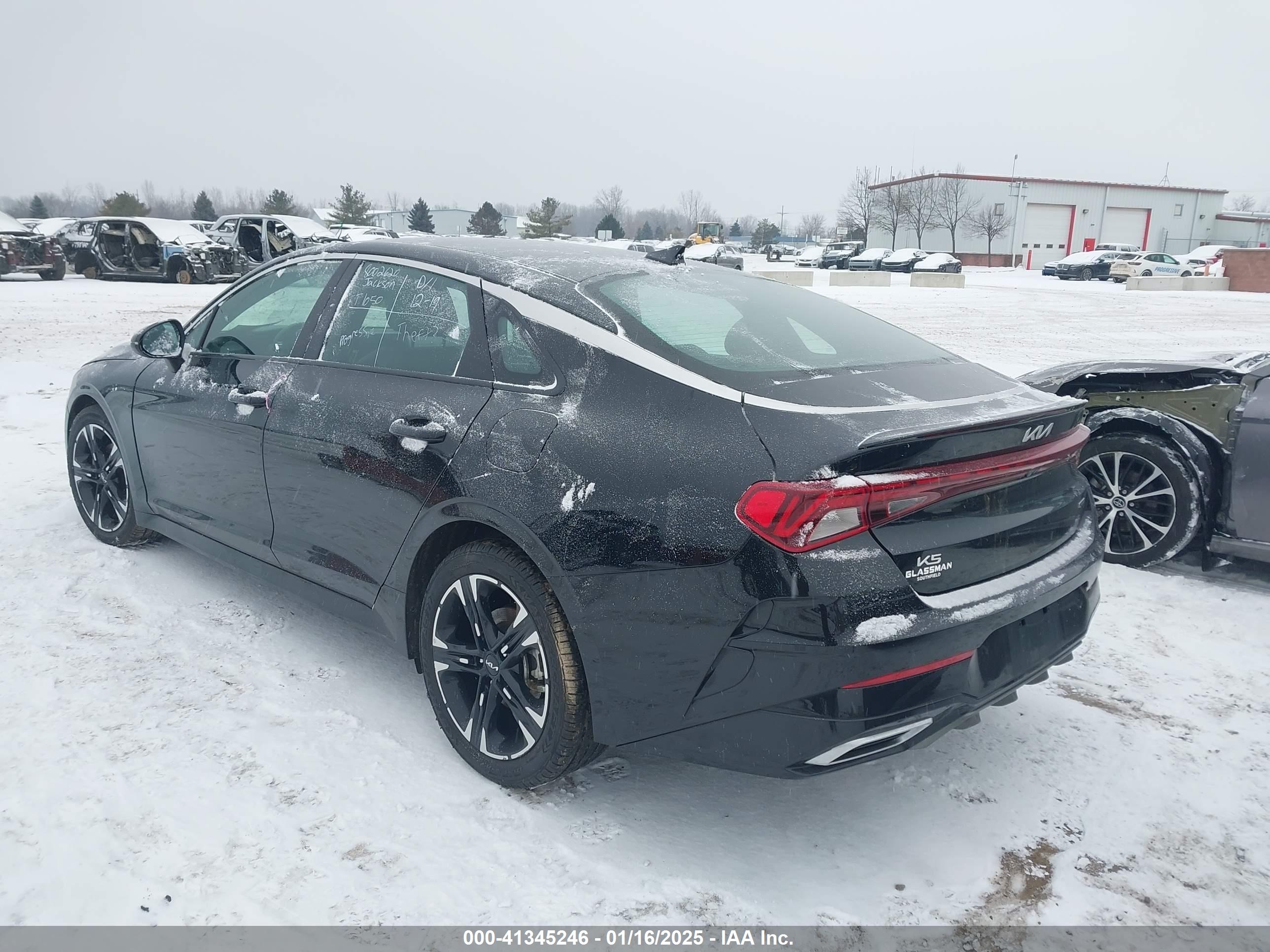 KIA K5 image 3