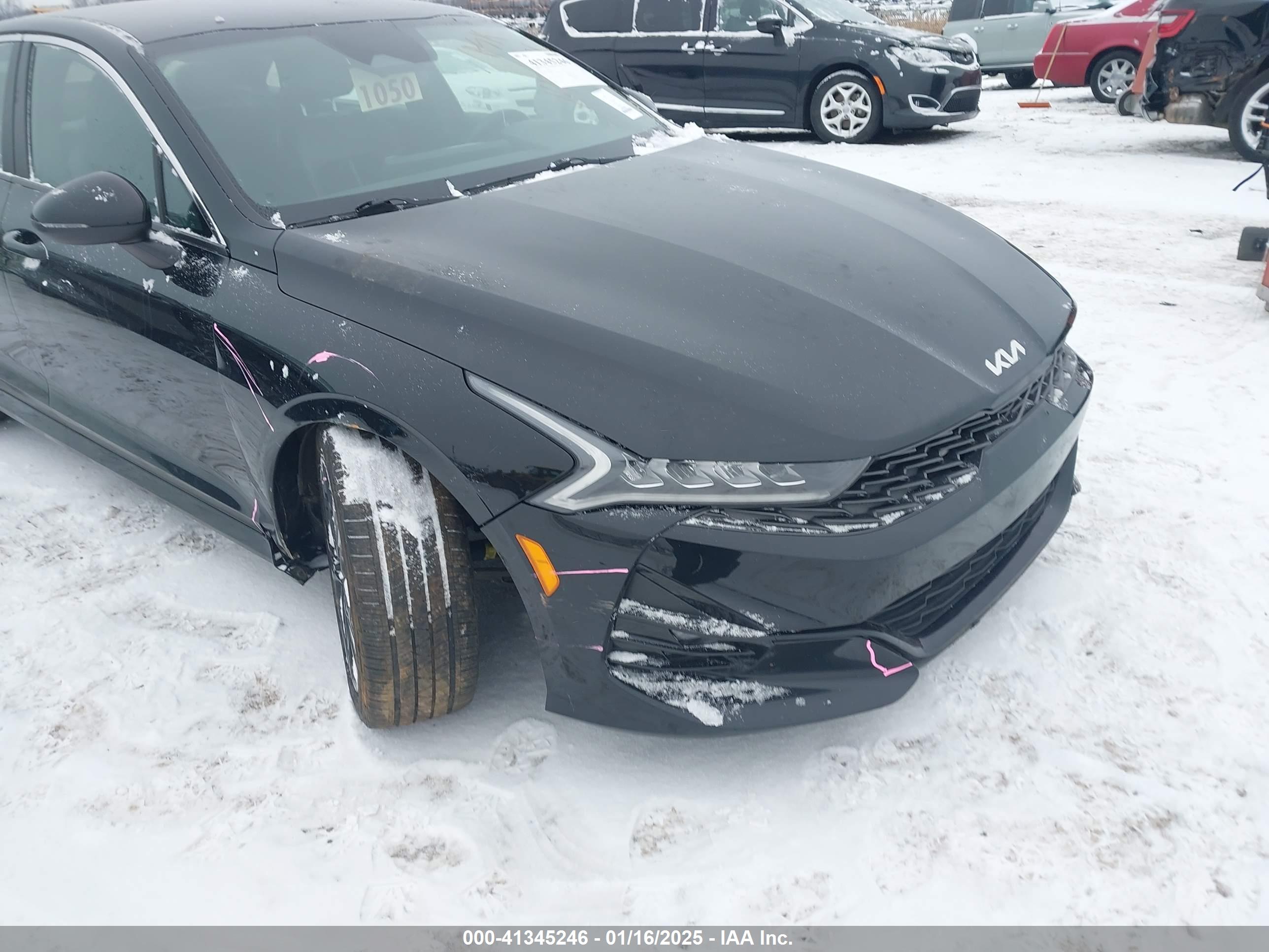 KIA K5 image 6