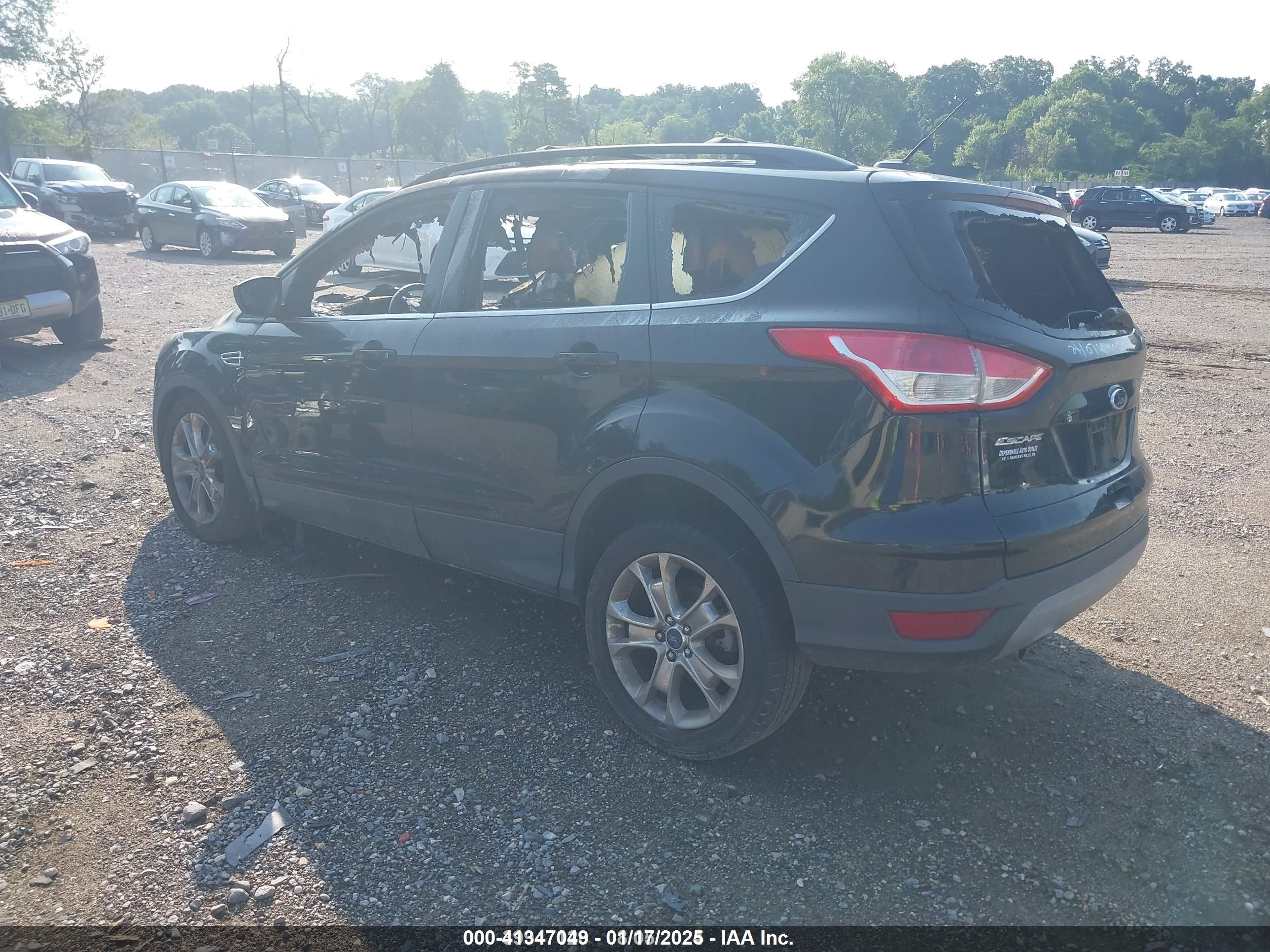 FORD ESCAPE image 3