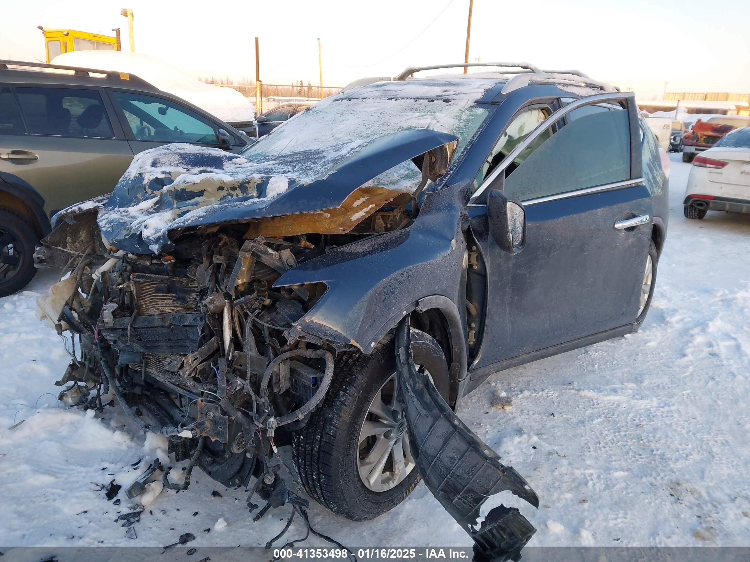 NISSAN ROGUE image 2