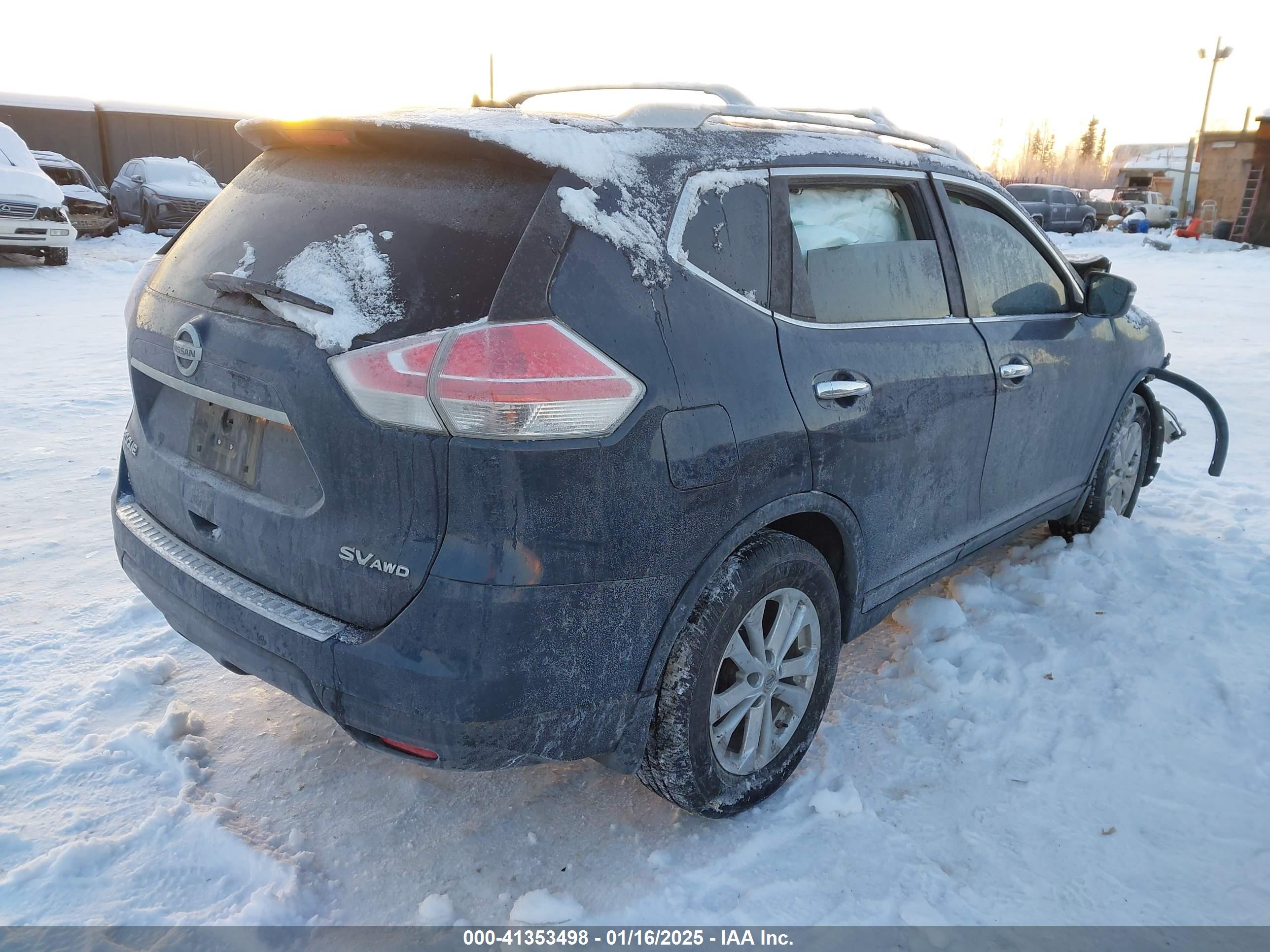 NISSAN ROGUE image 4