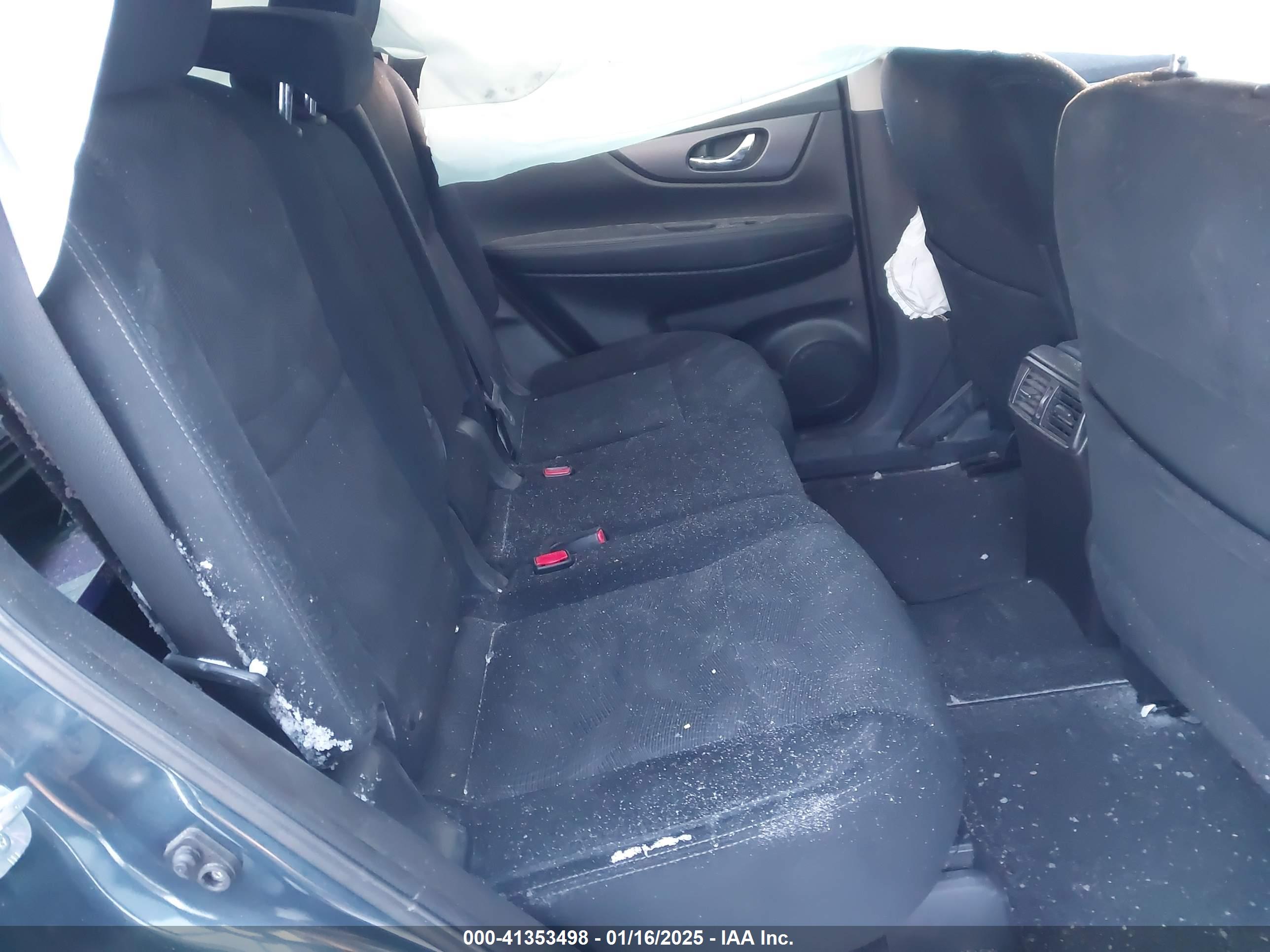 NISSAN ROGUE image 8