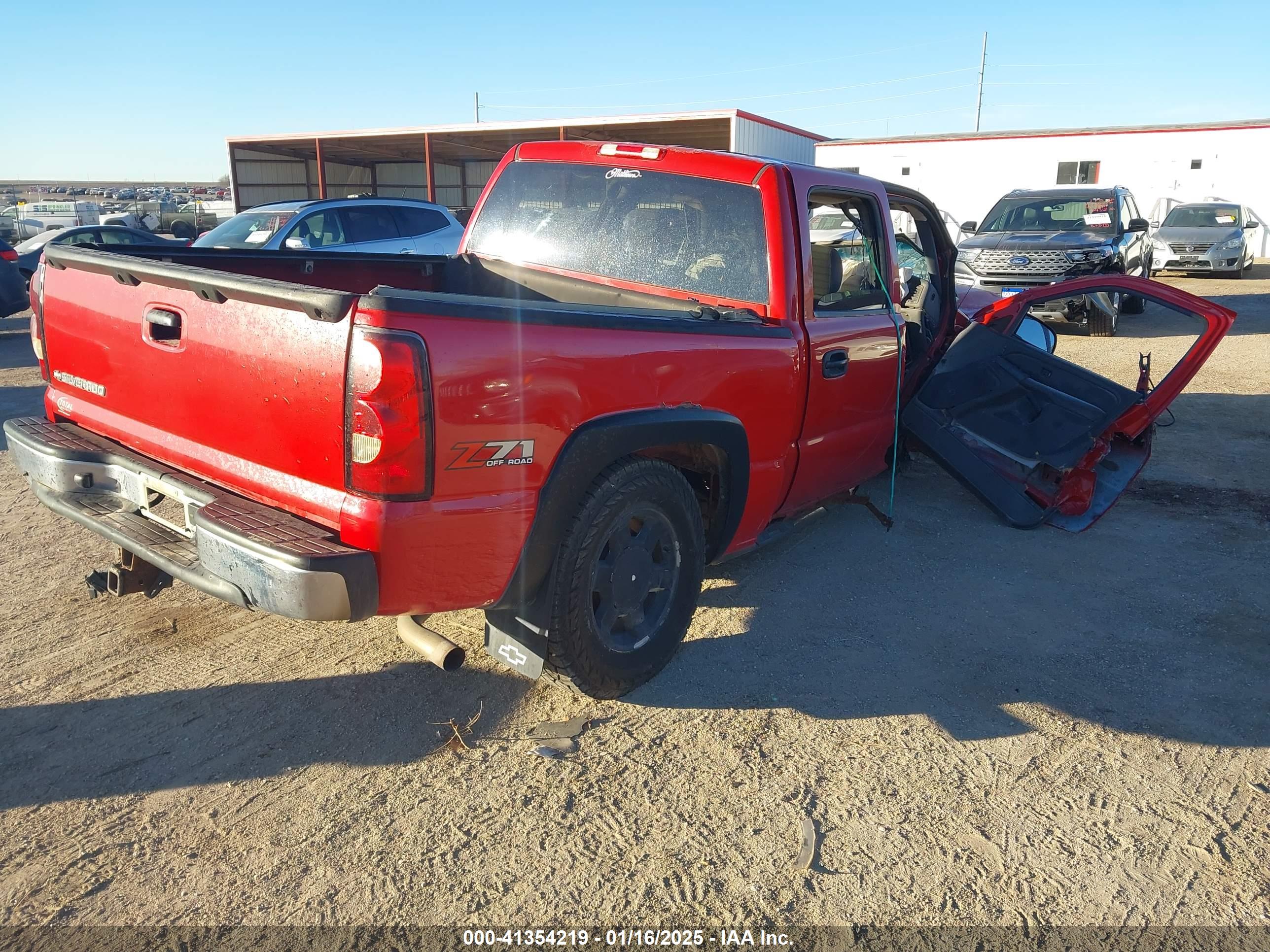 CHEVROLET SILVERADO image 4