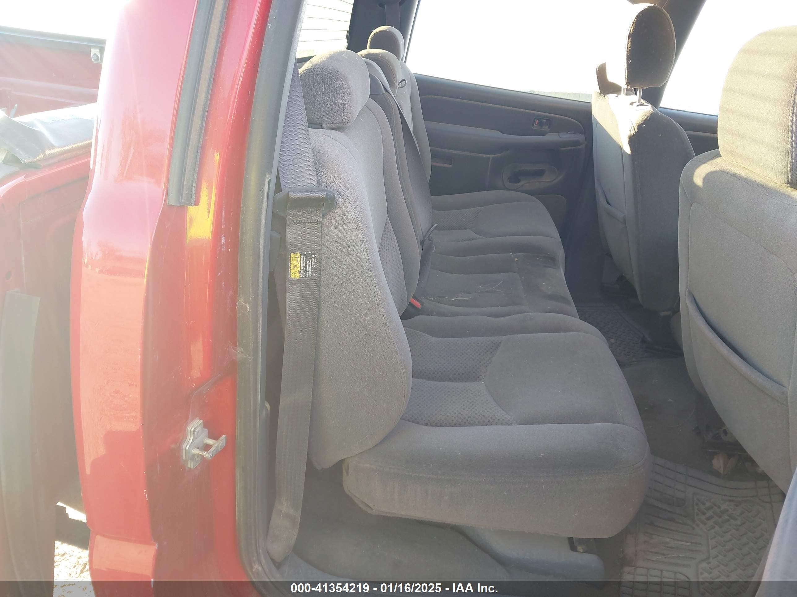 CHEVROLET SILVERADO image 8