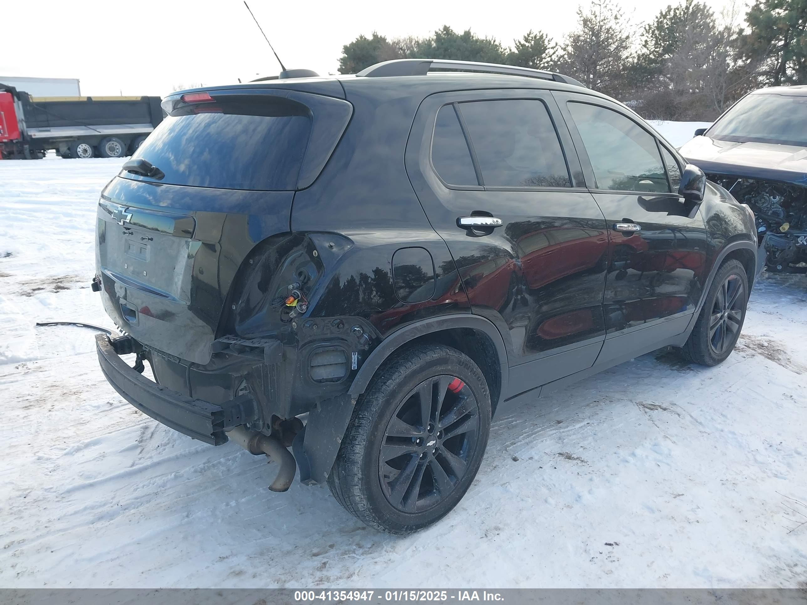 CHEVROLET TRAX image 4