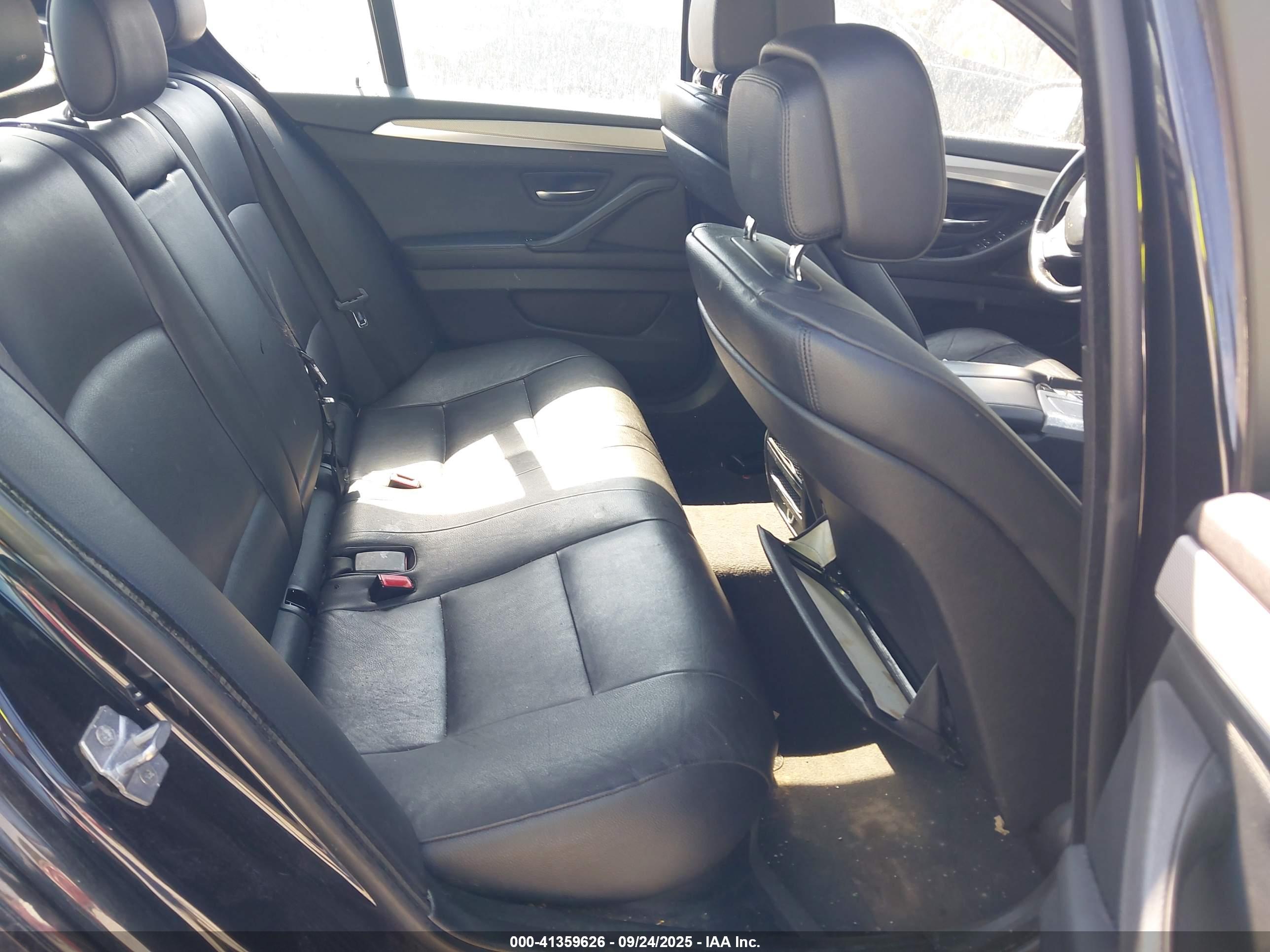 BMW 535I image 8