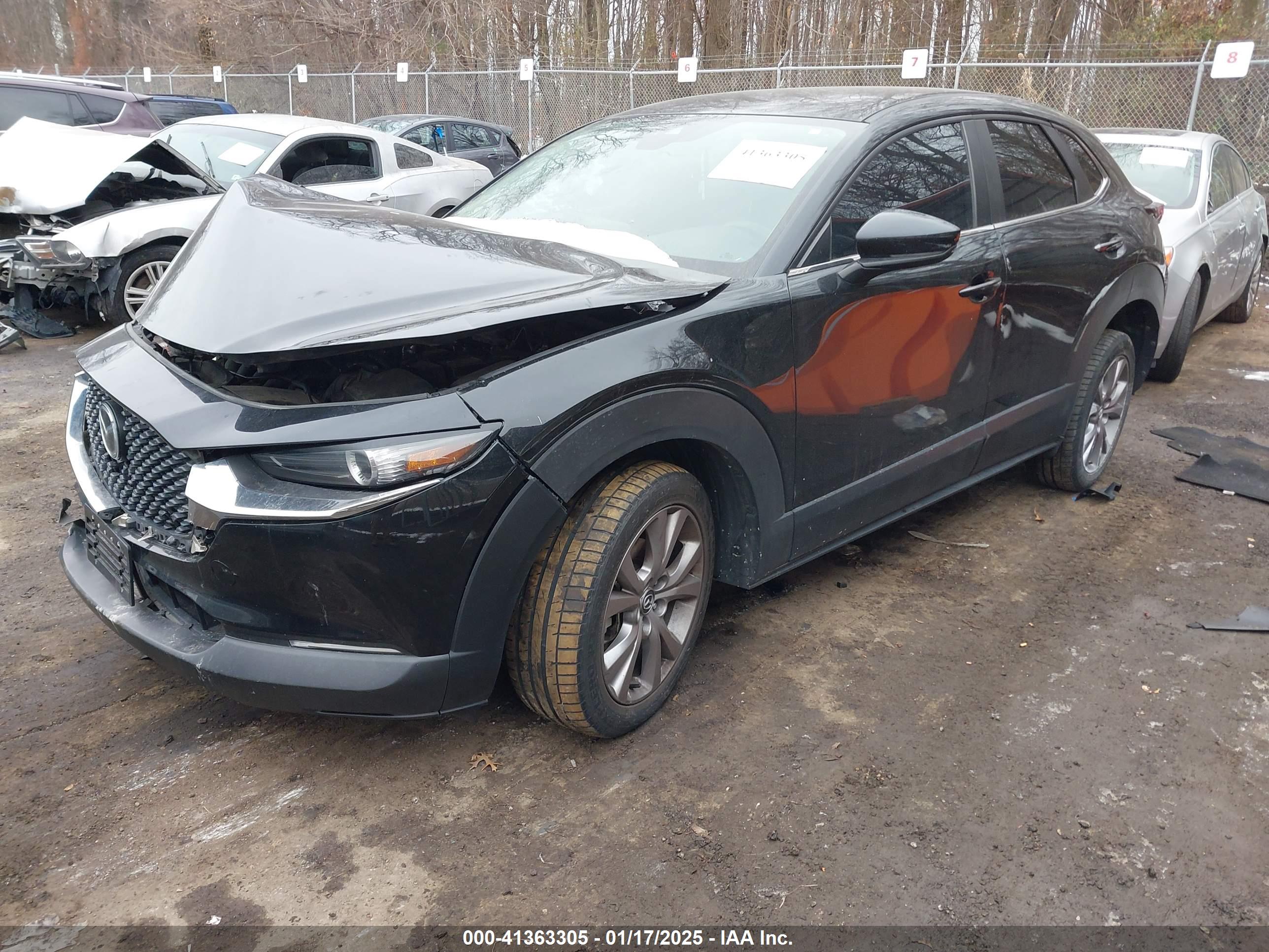 MAZDA CX-30 image 2