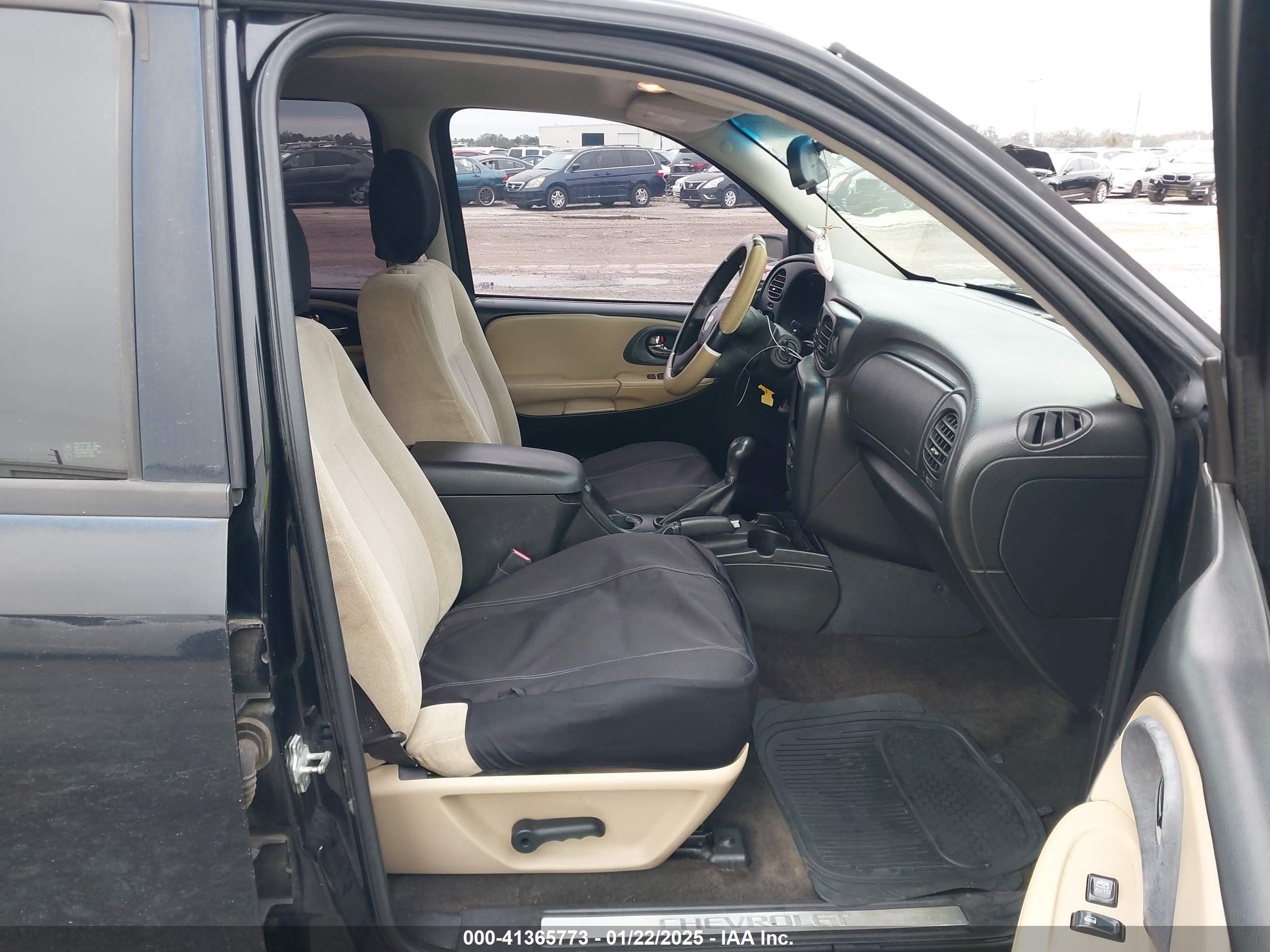 CHEVROLET TRAILBLAZER image 5