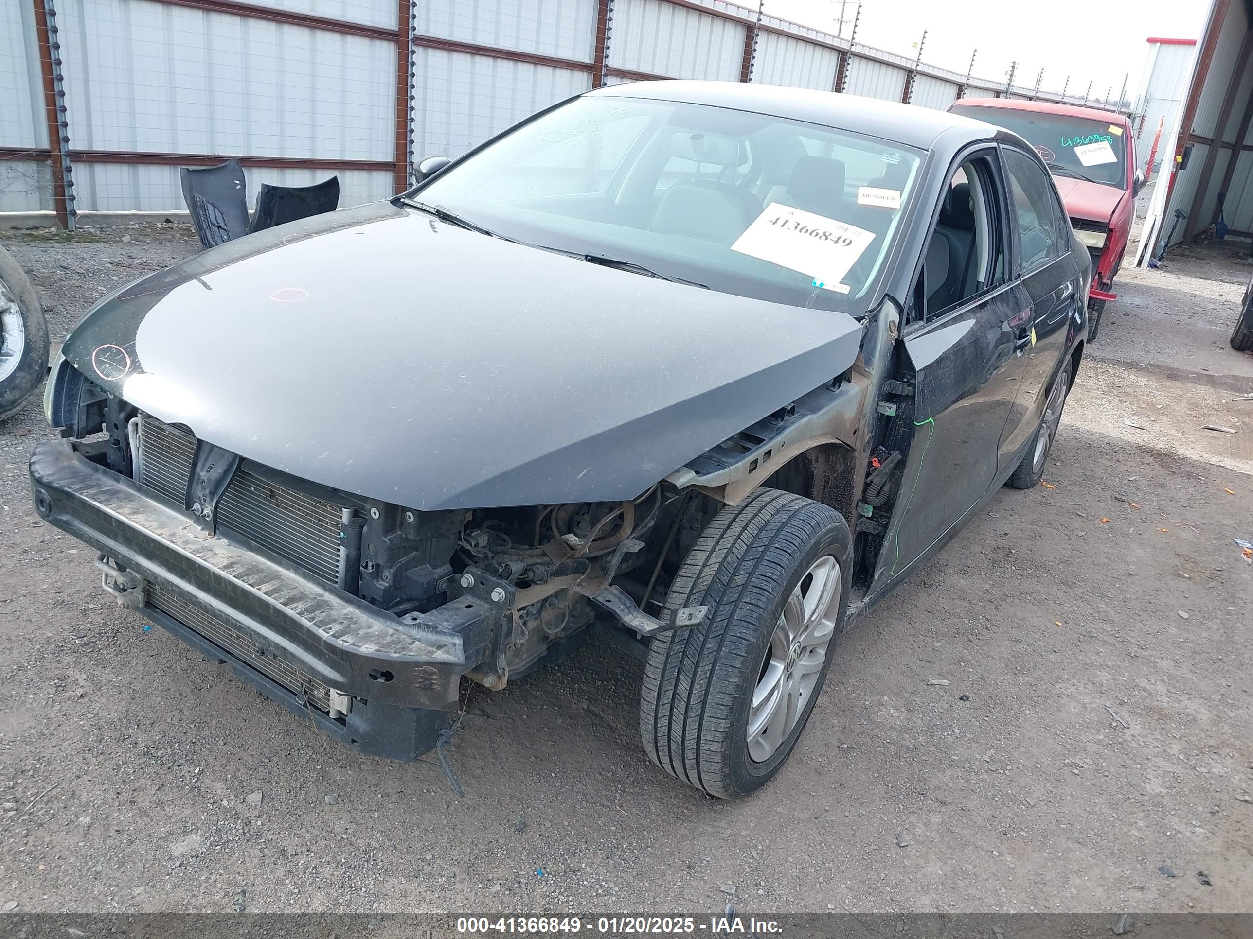 VOLKSWAGEN JETTA image 6