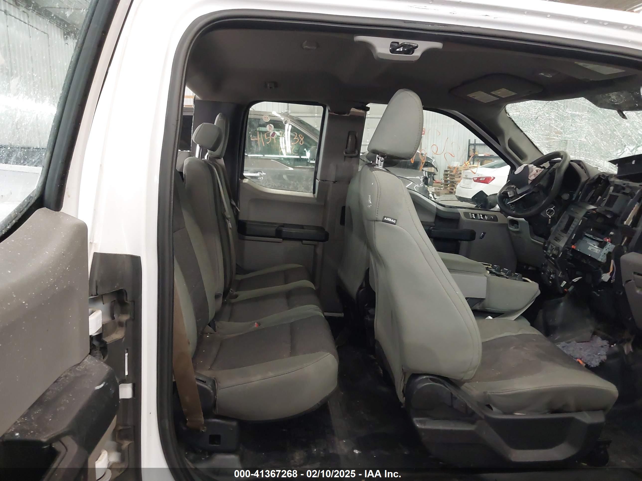 FORD F-150 image 8