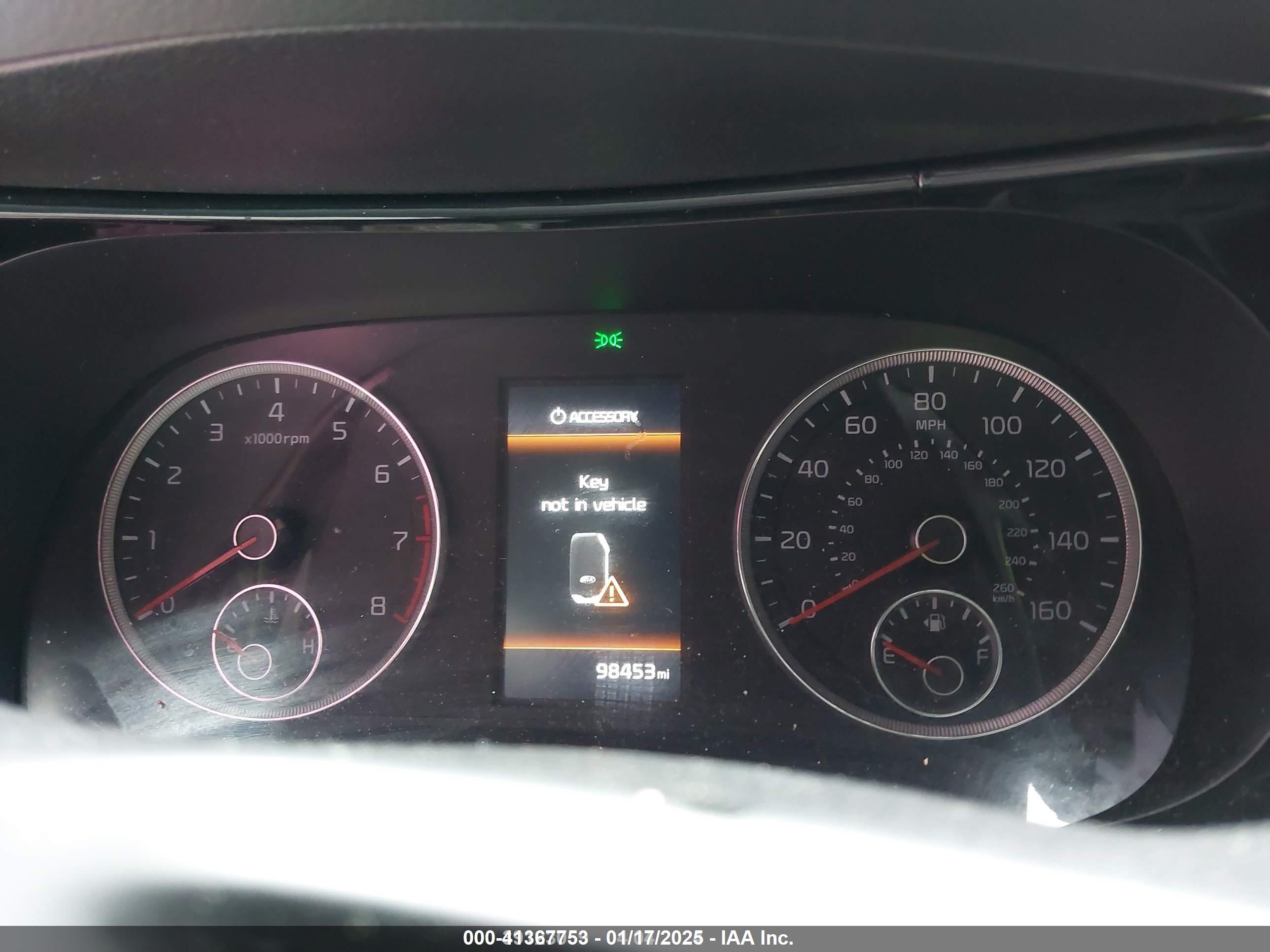 KIA K5 image 7