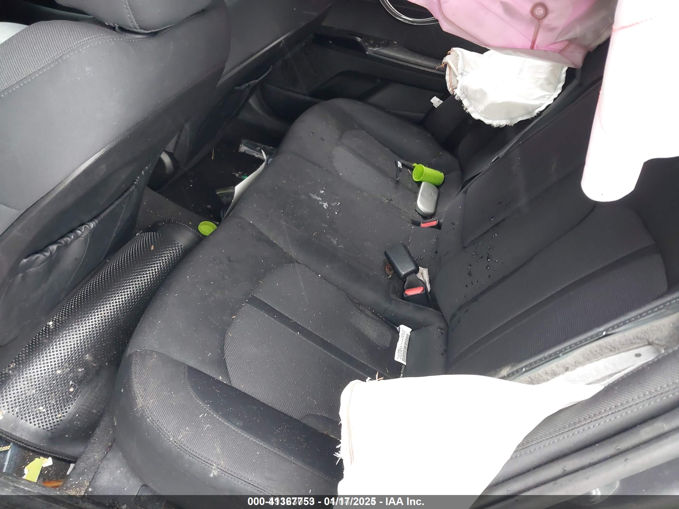 KIA K5 image 8