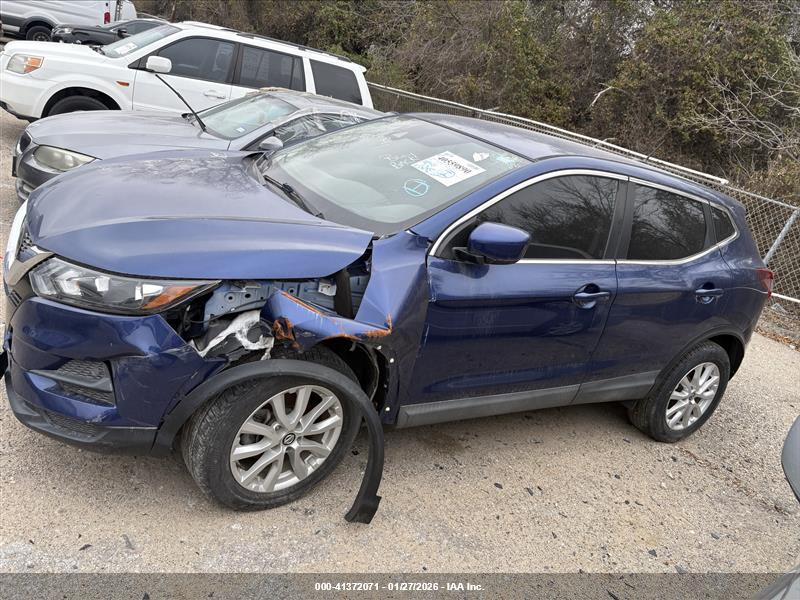 NISSAN ROGUE image 6