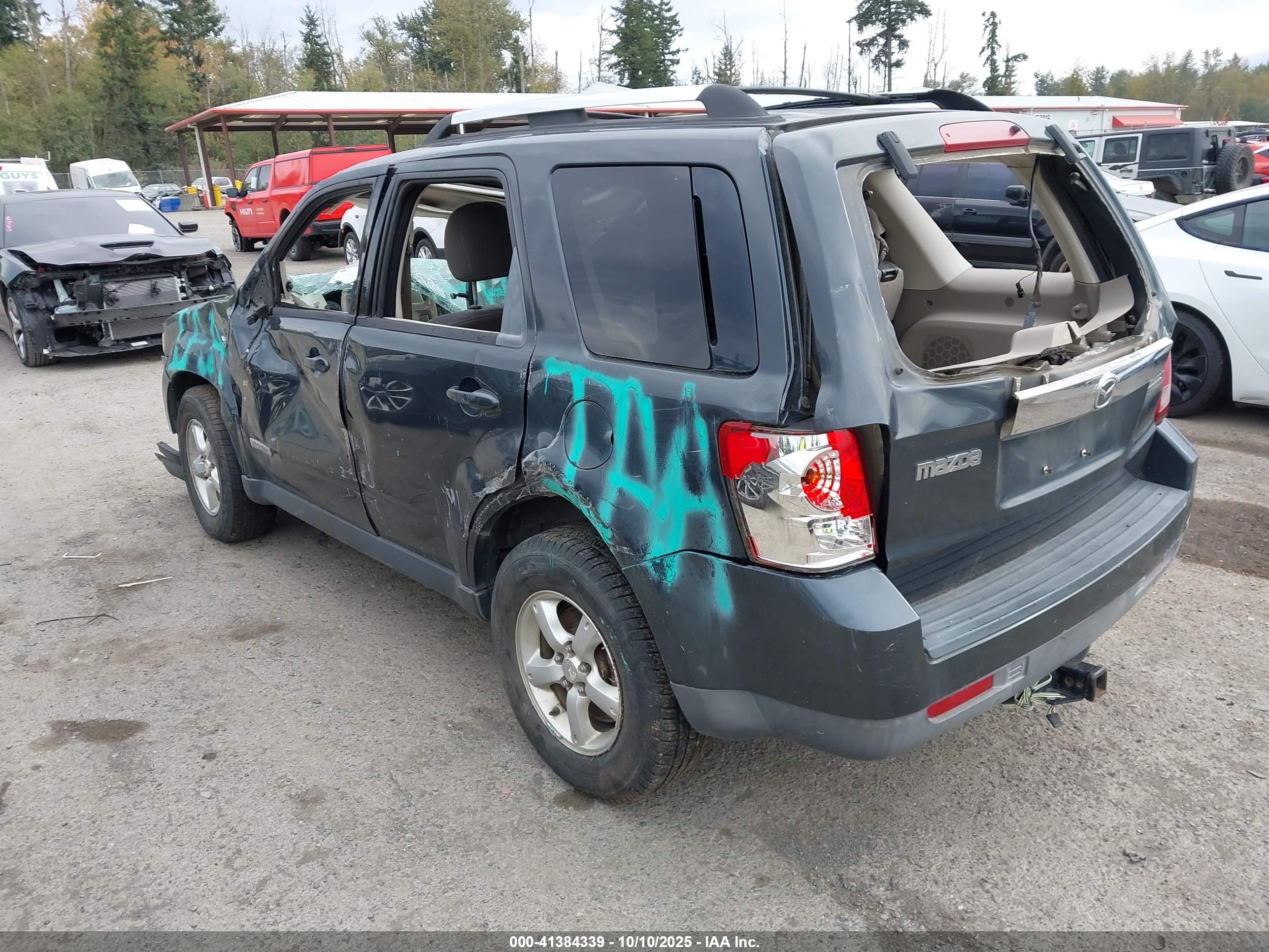MAZDA TRIBUTE image 3