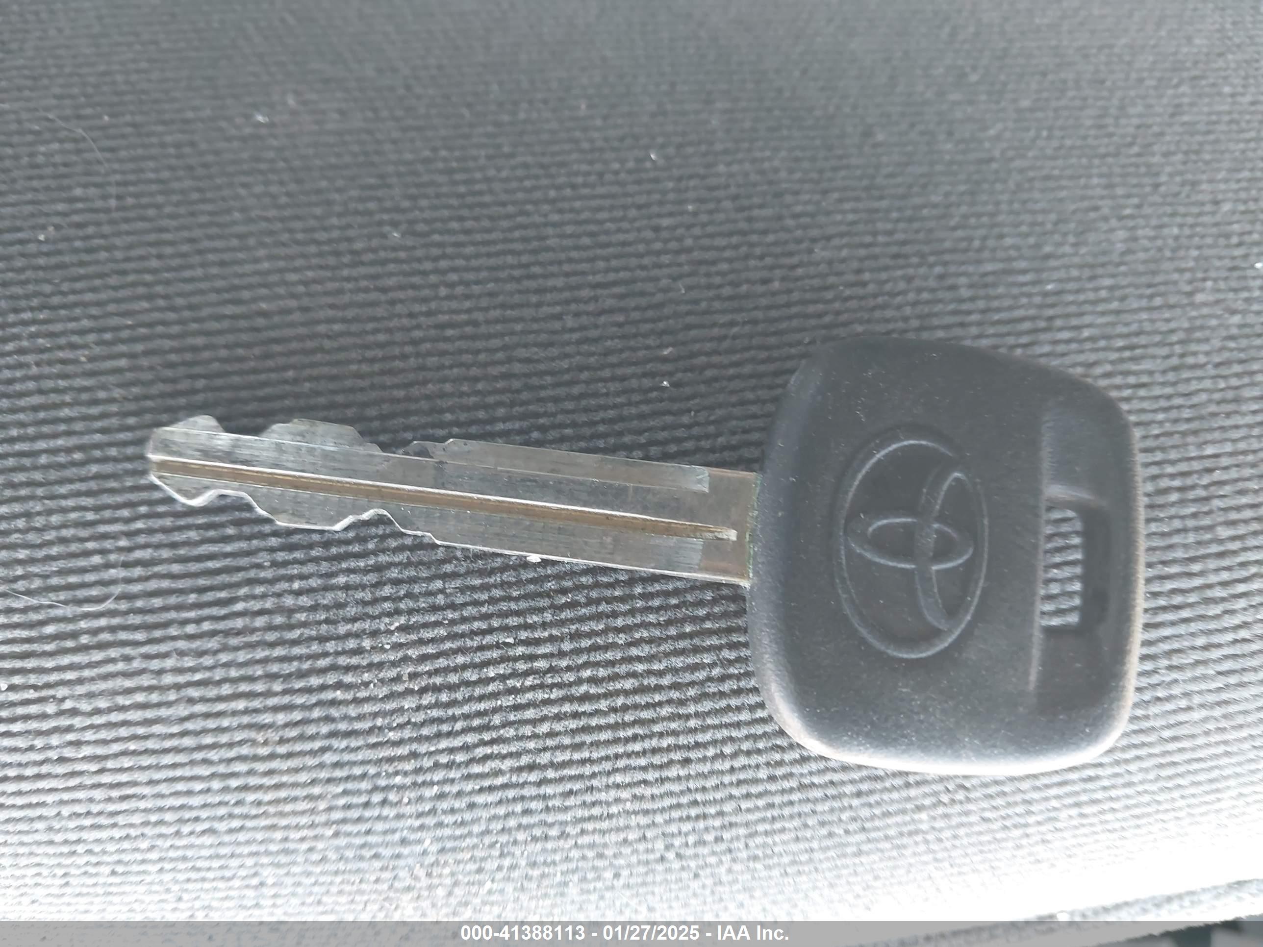 TOYOTA CAMRY image 11