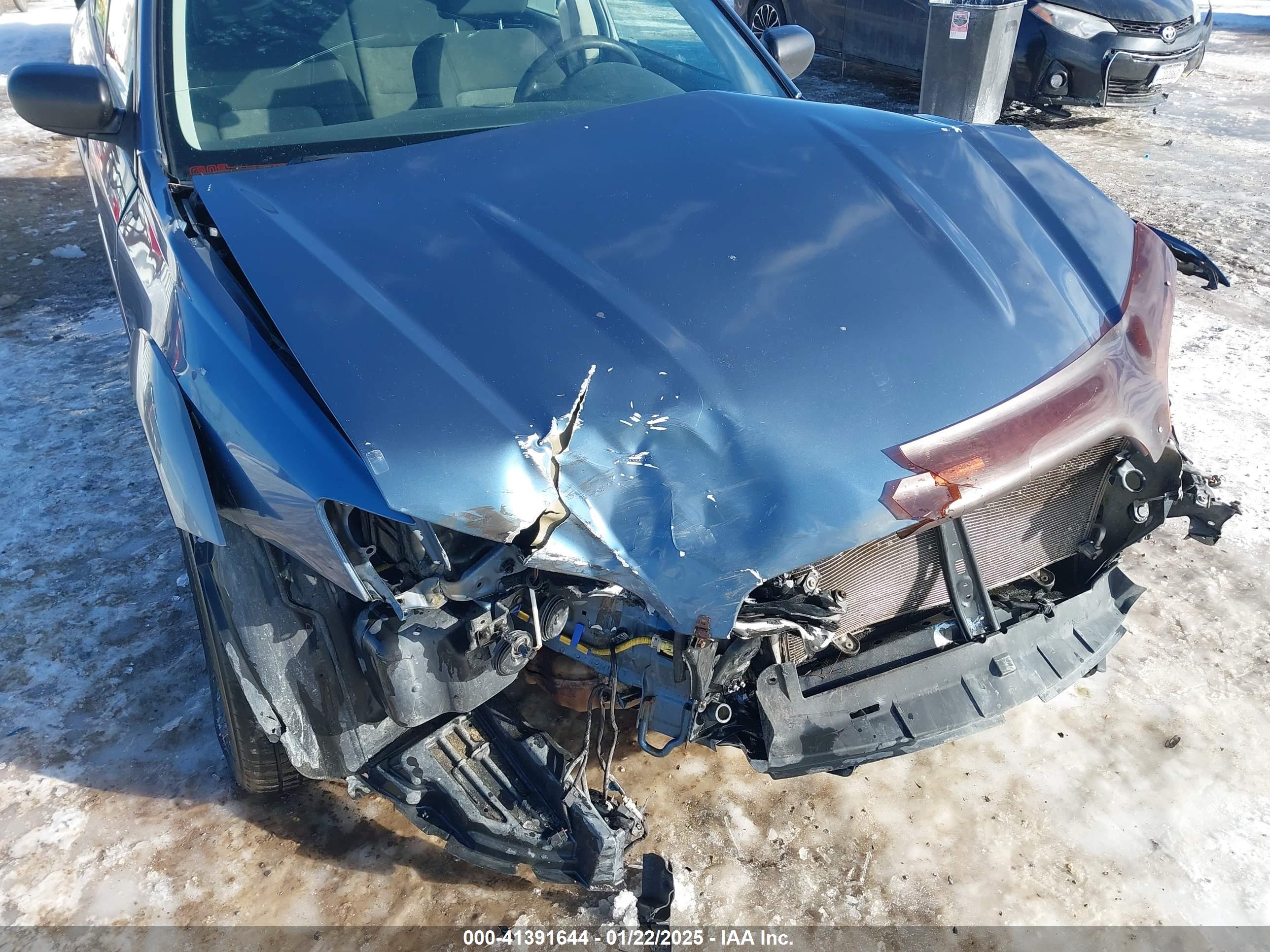 SUBARU OUTBACK image 6