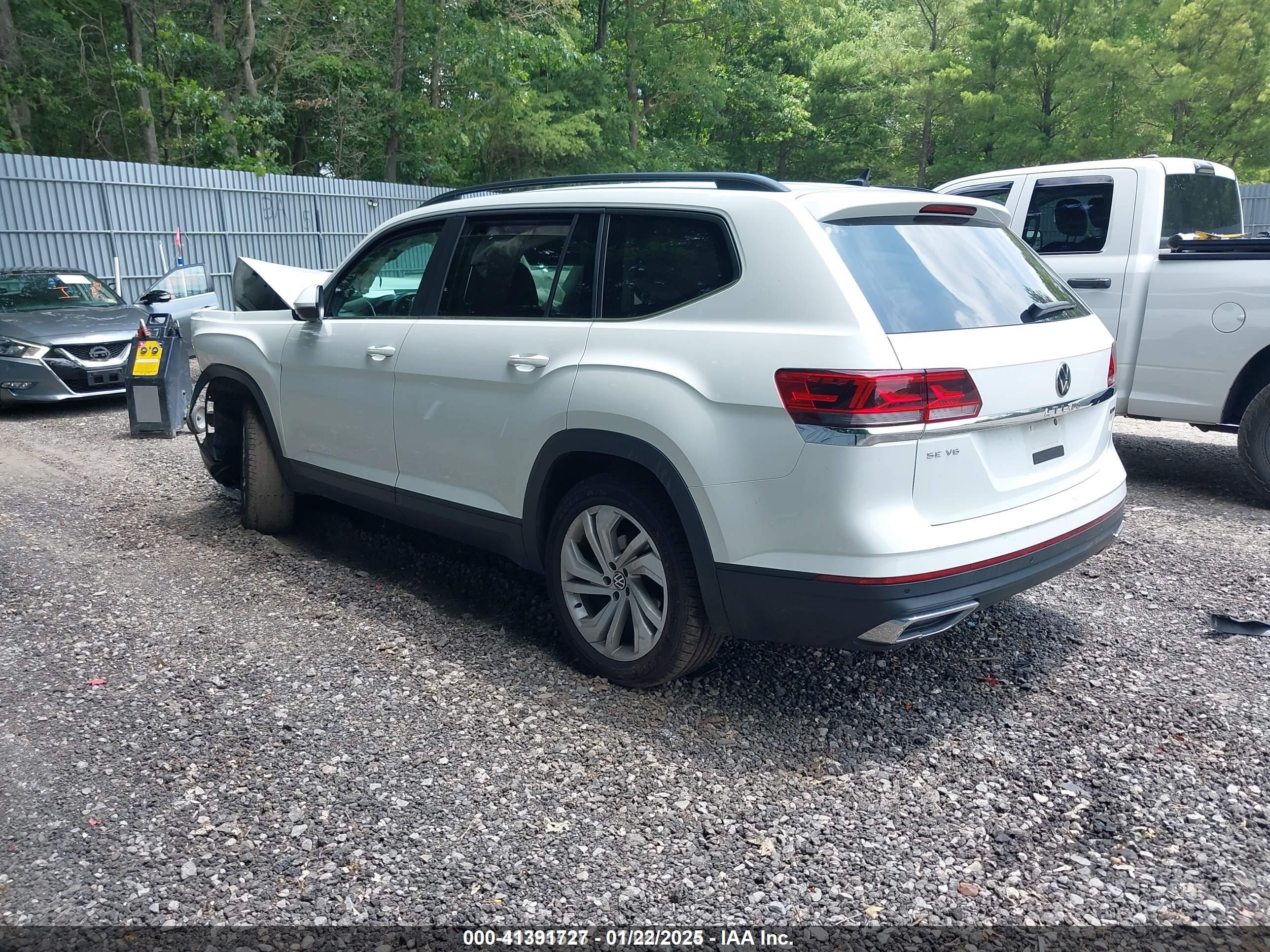 VOLKSWAGEN ATLAS image 3