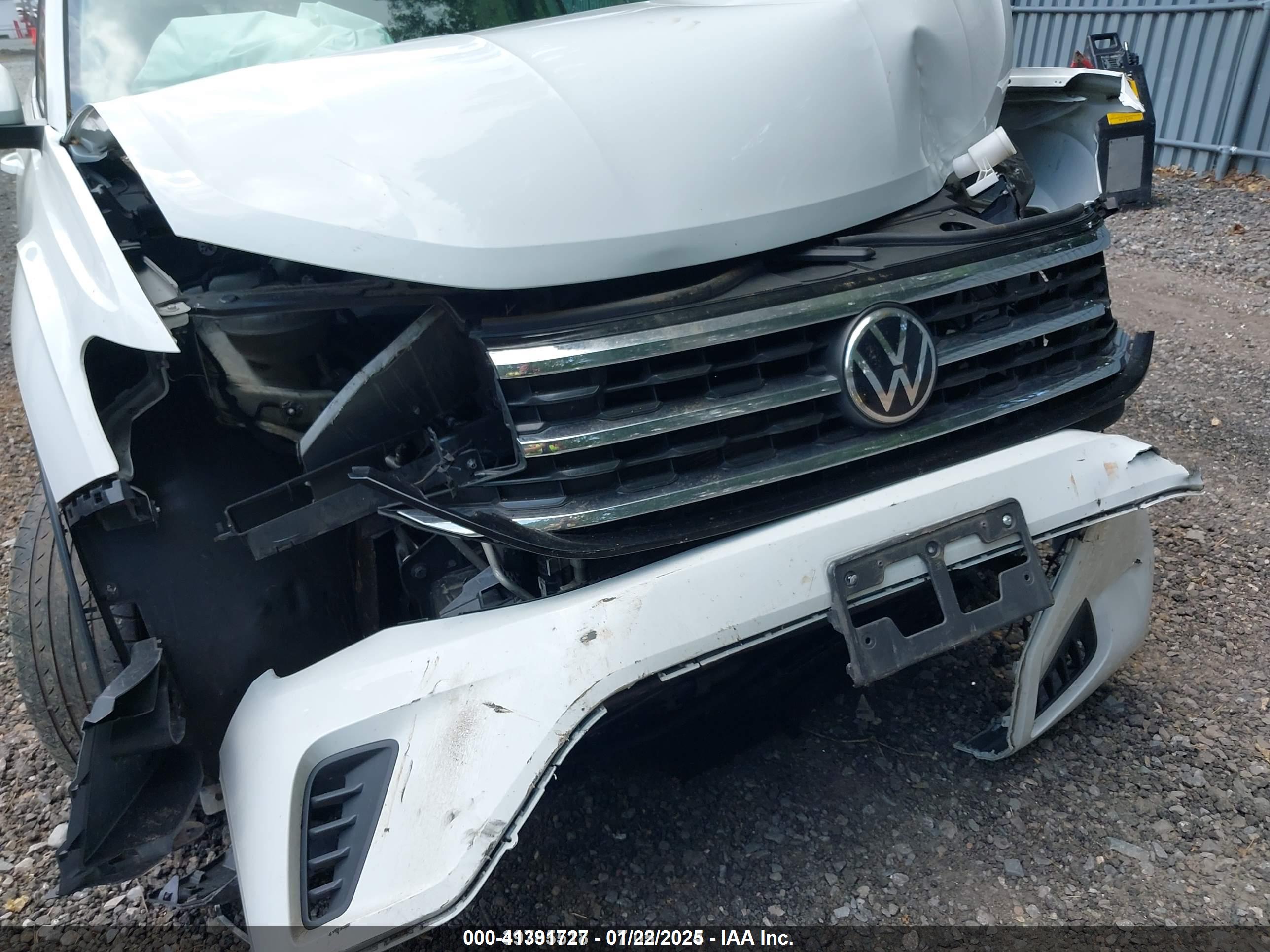 VOLKSWAGEN ATLAS image 6
