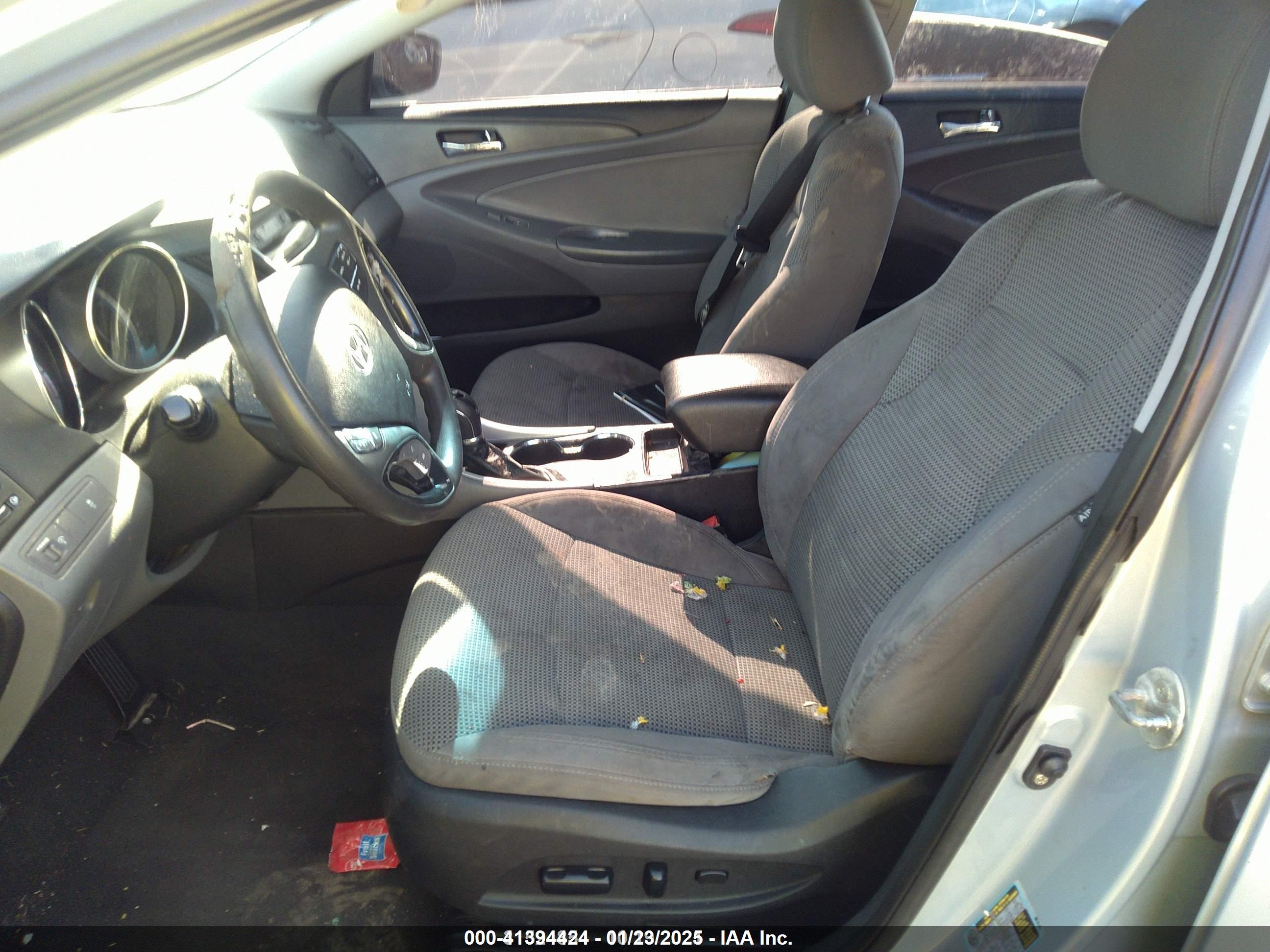 HYUNDAI SONATA image 5