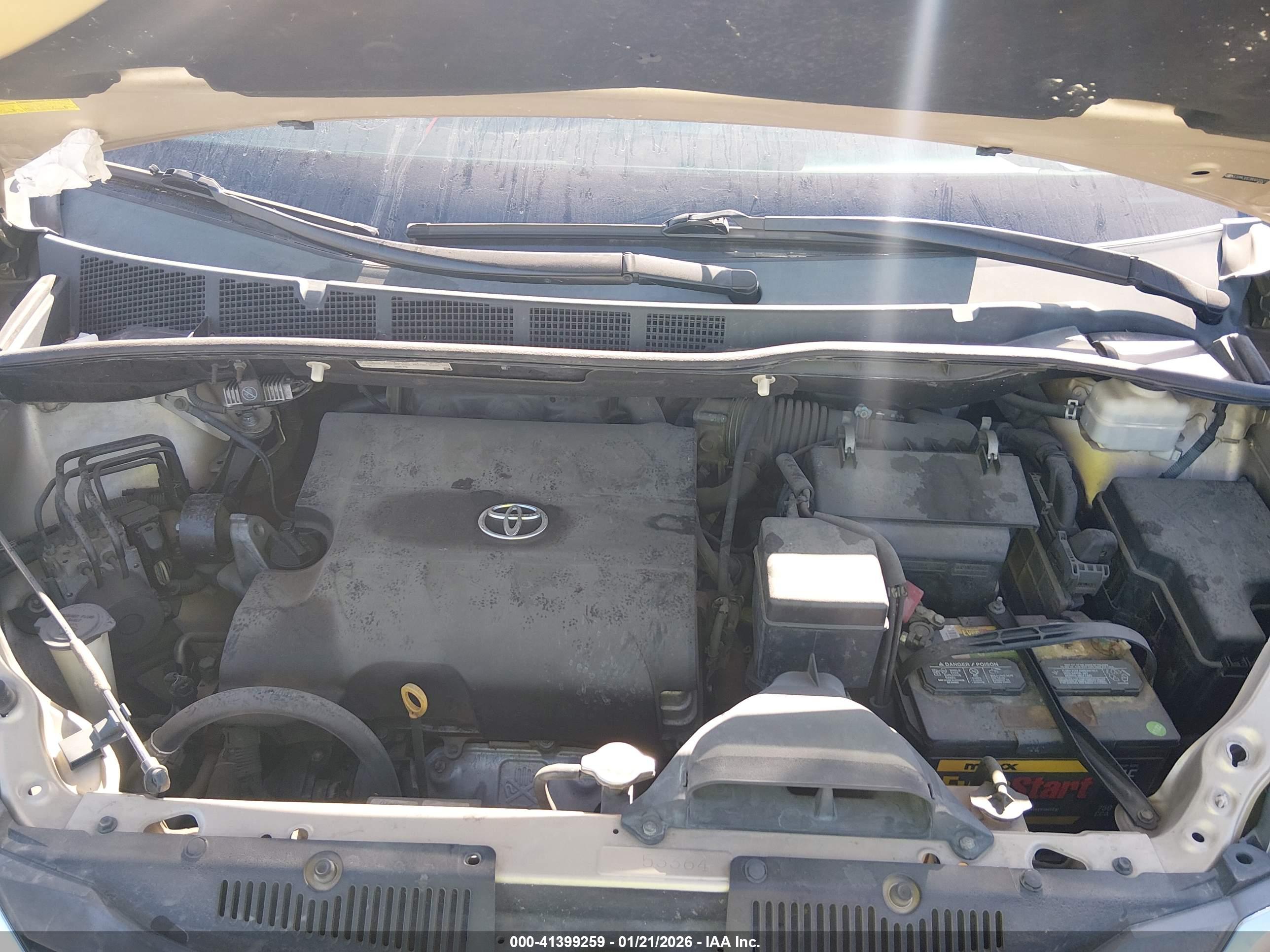 TOYOTA SIENNA image 10