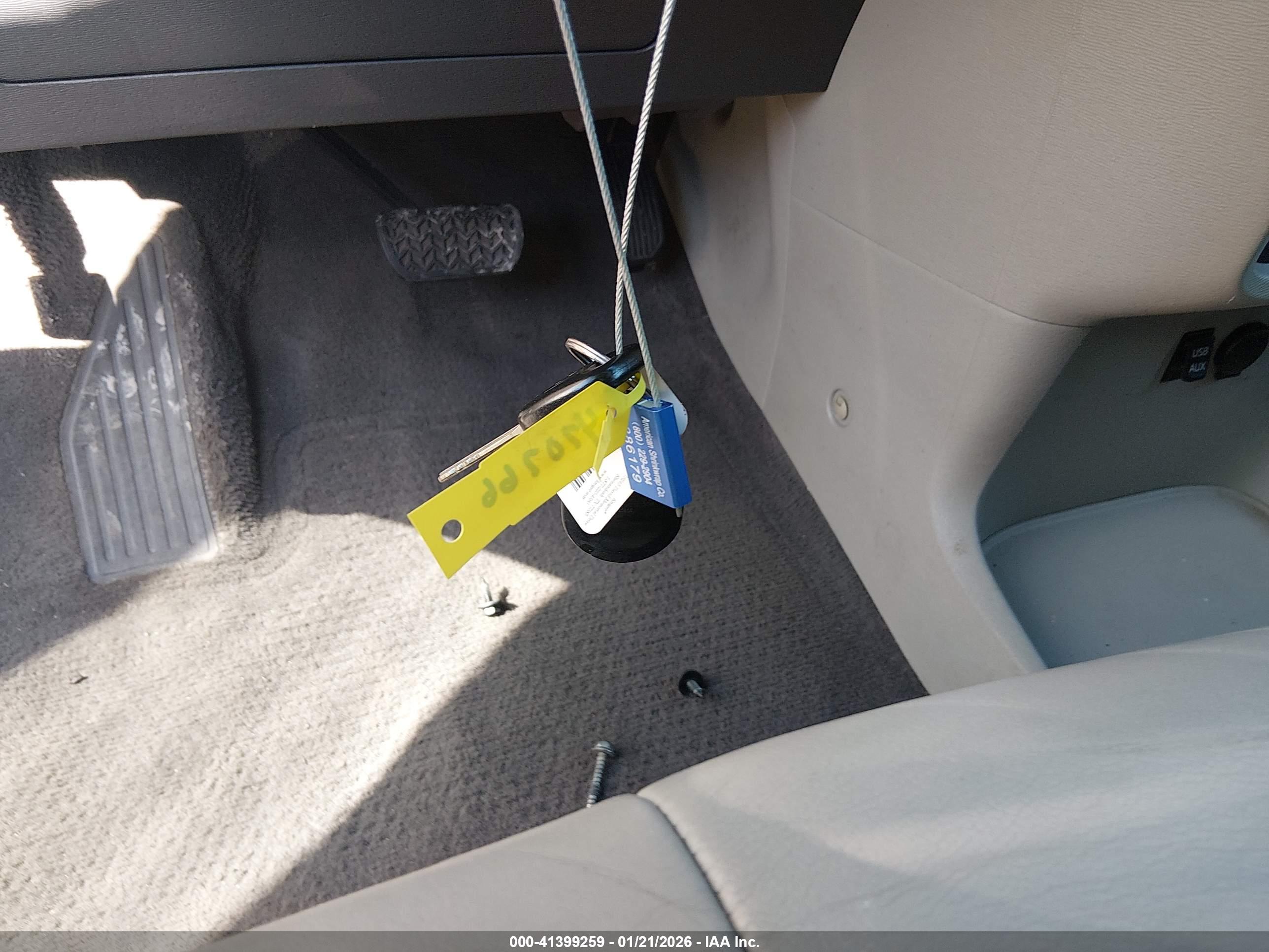 TOYOTA SIENNA image 11