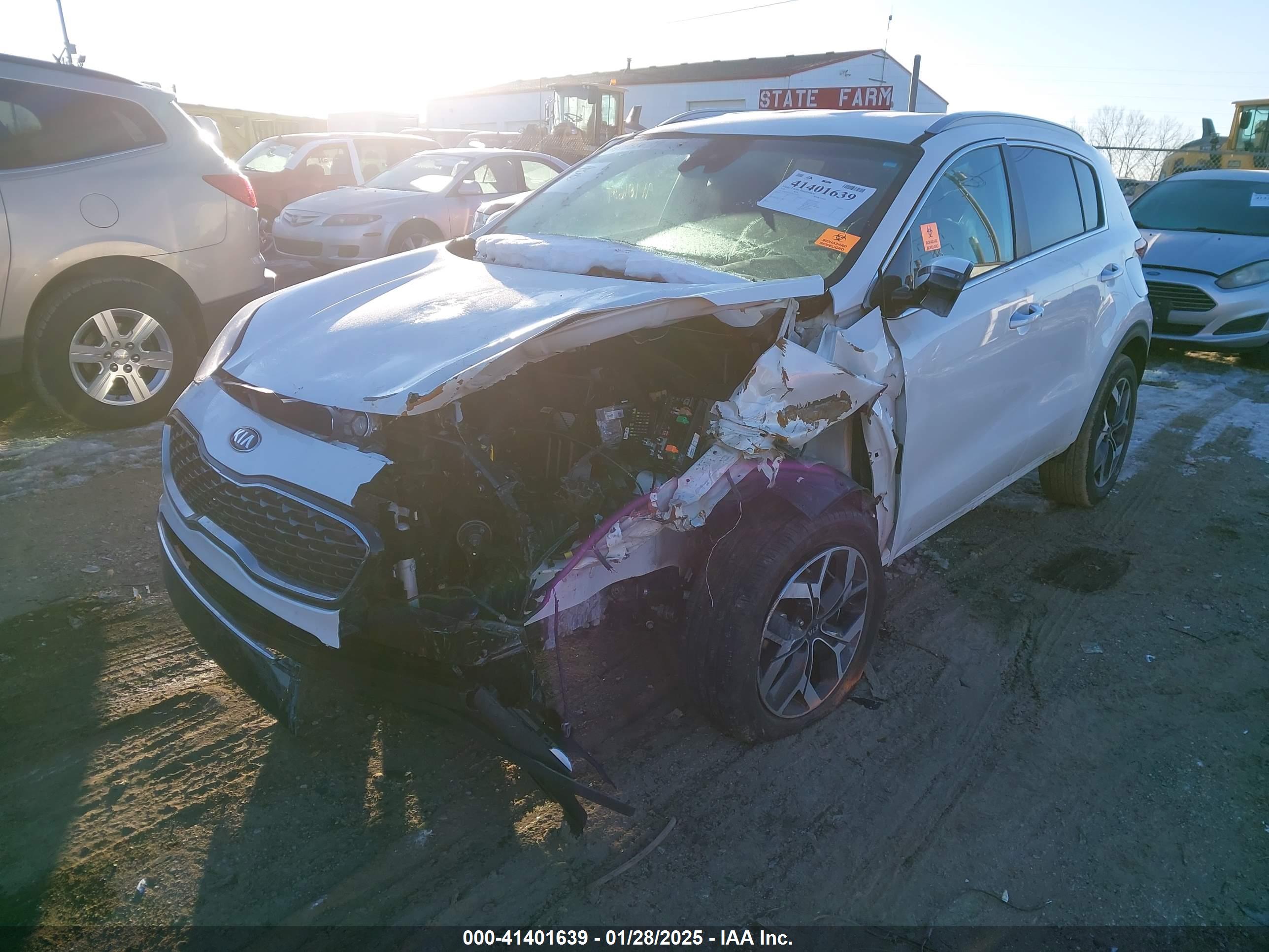 KIA SPORTAGE image 2