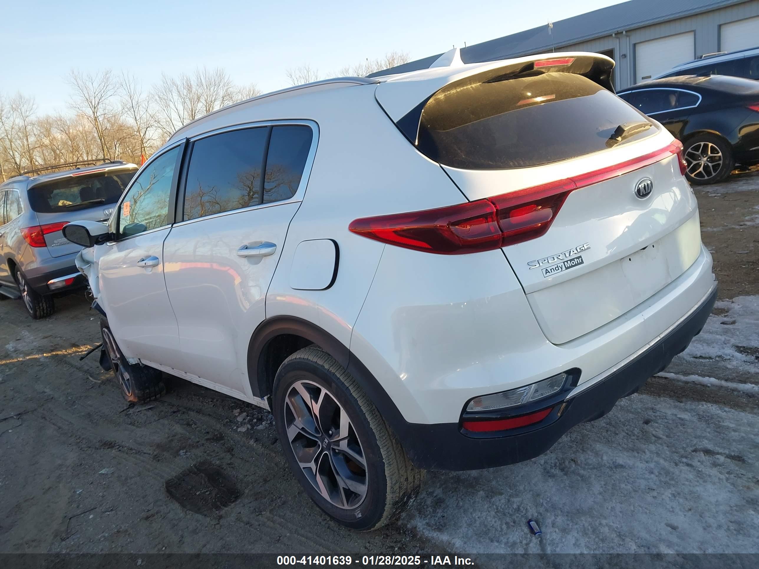KIA SPORTAGE image 3