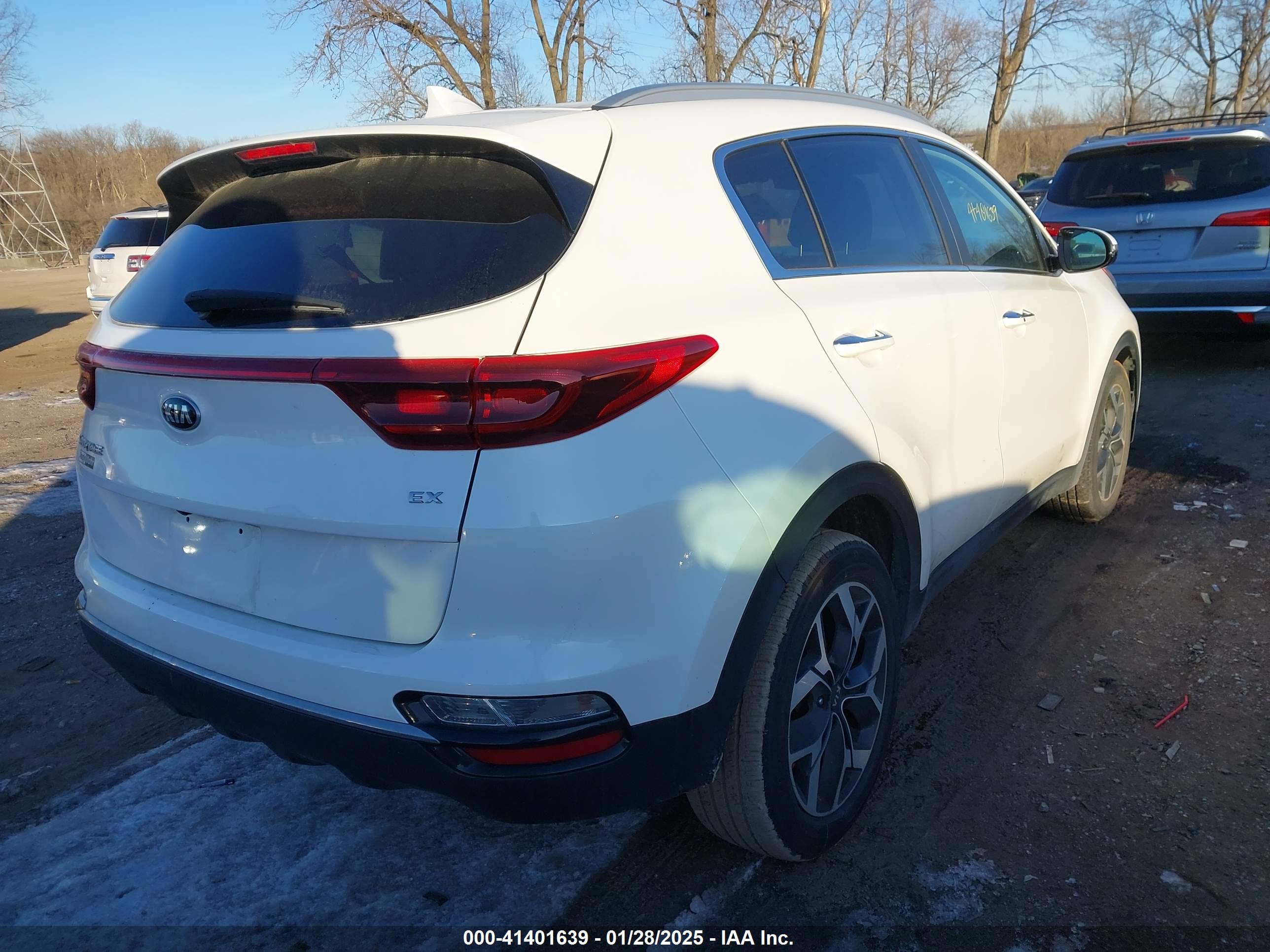 KIA SPORTAGE image 4