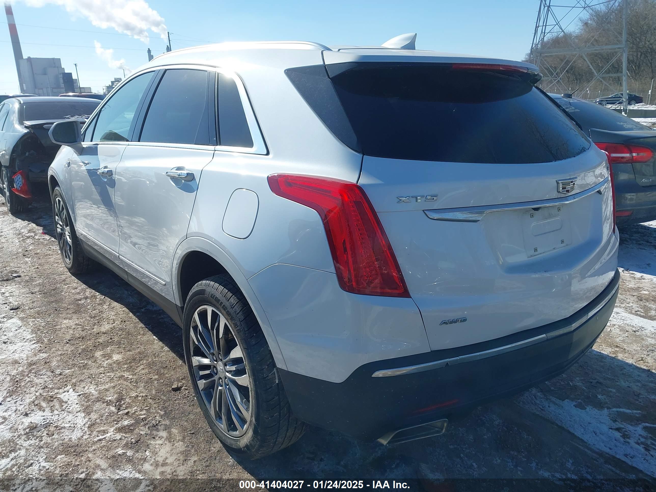 CADILLAC XT5 image 3