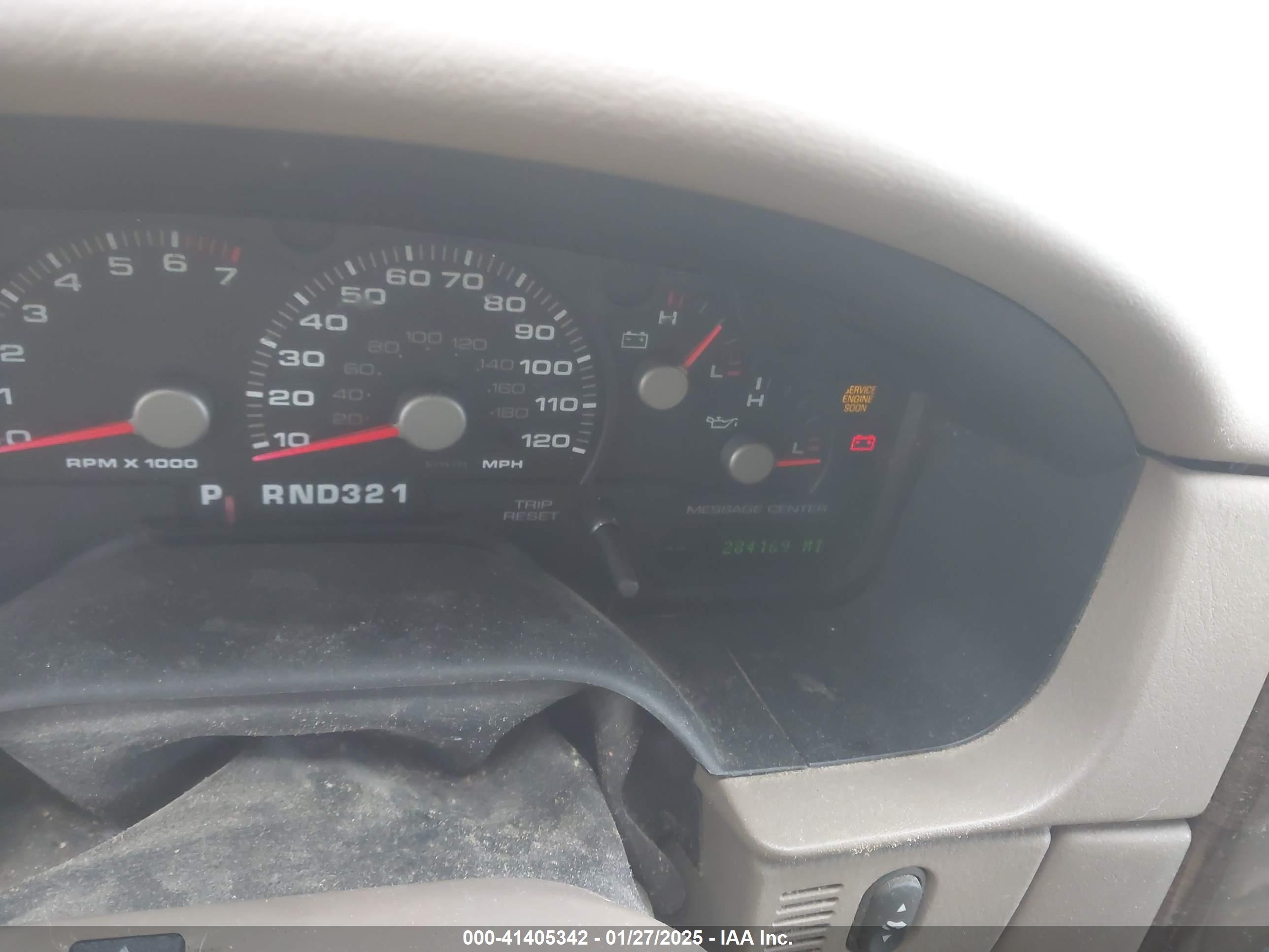 FORD EXPLORER image 7