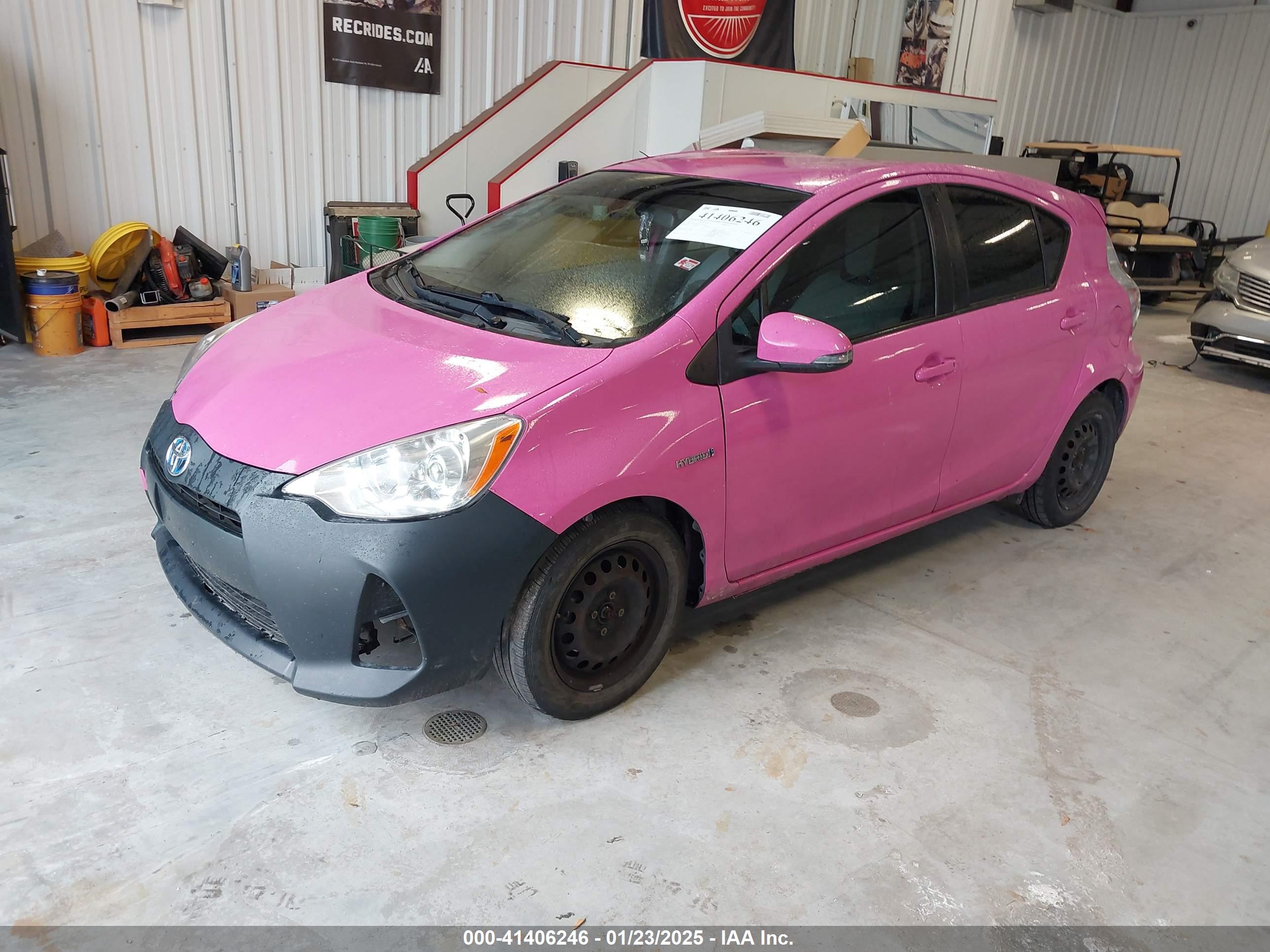 TOYOTA PRIUS image 2