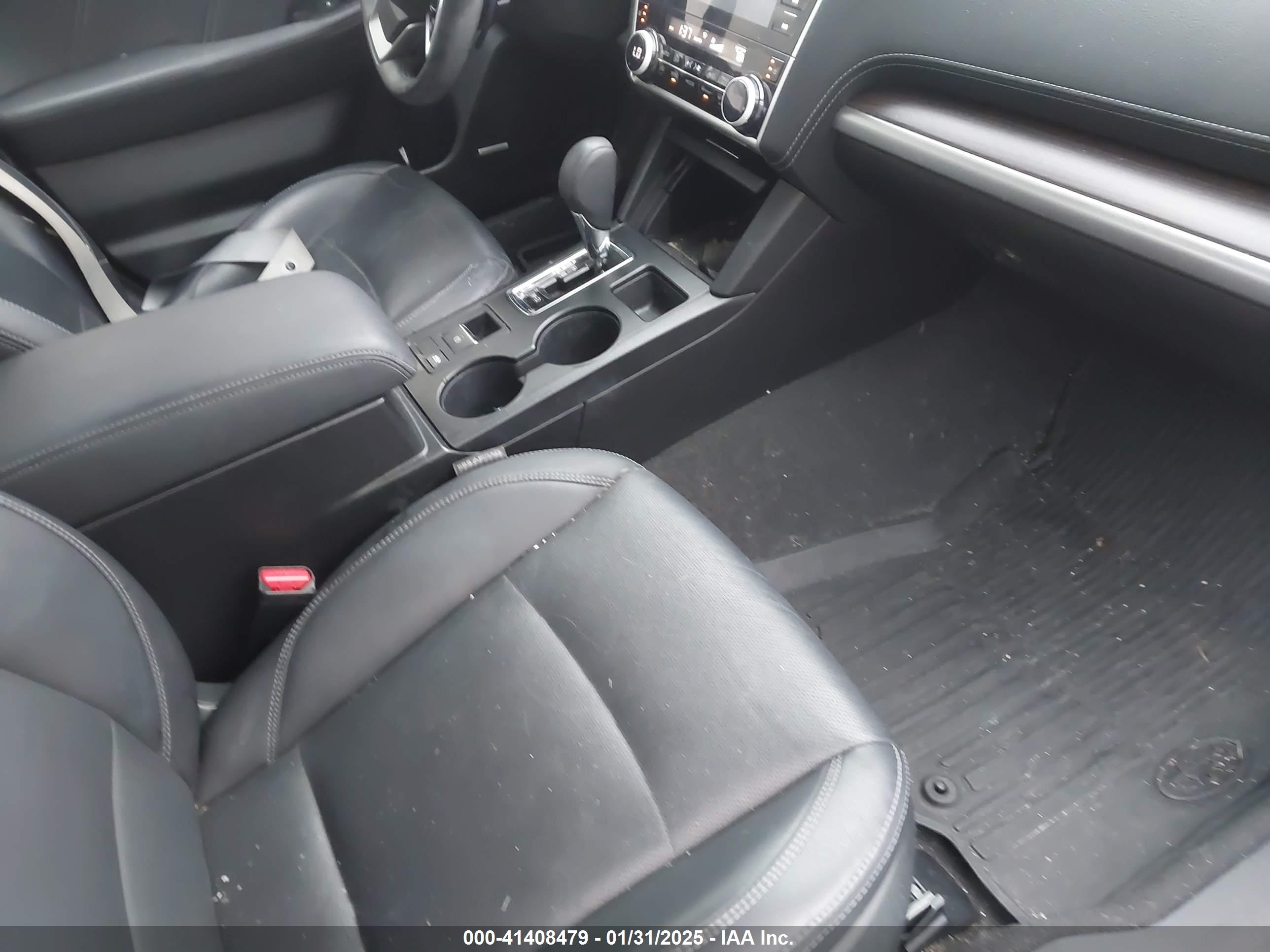 SUBARU LEGACY image 5
