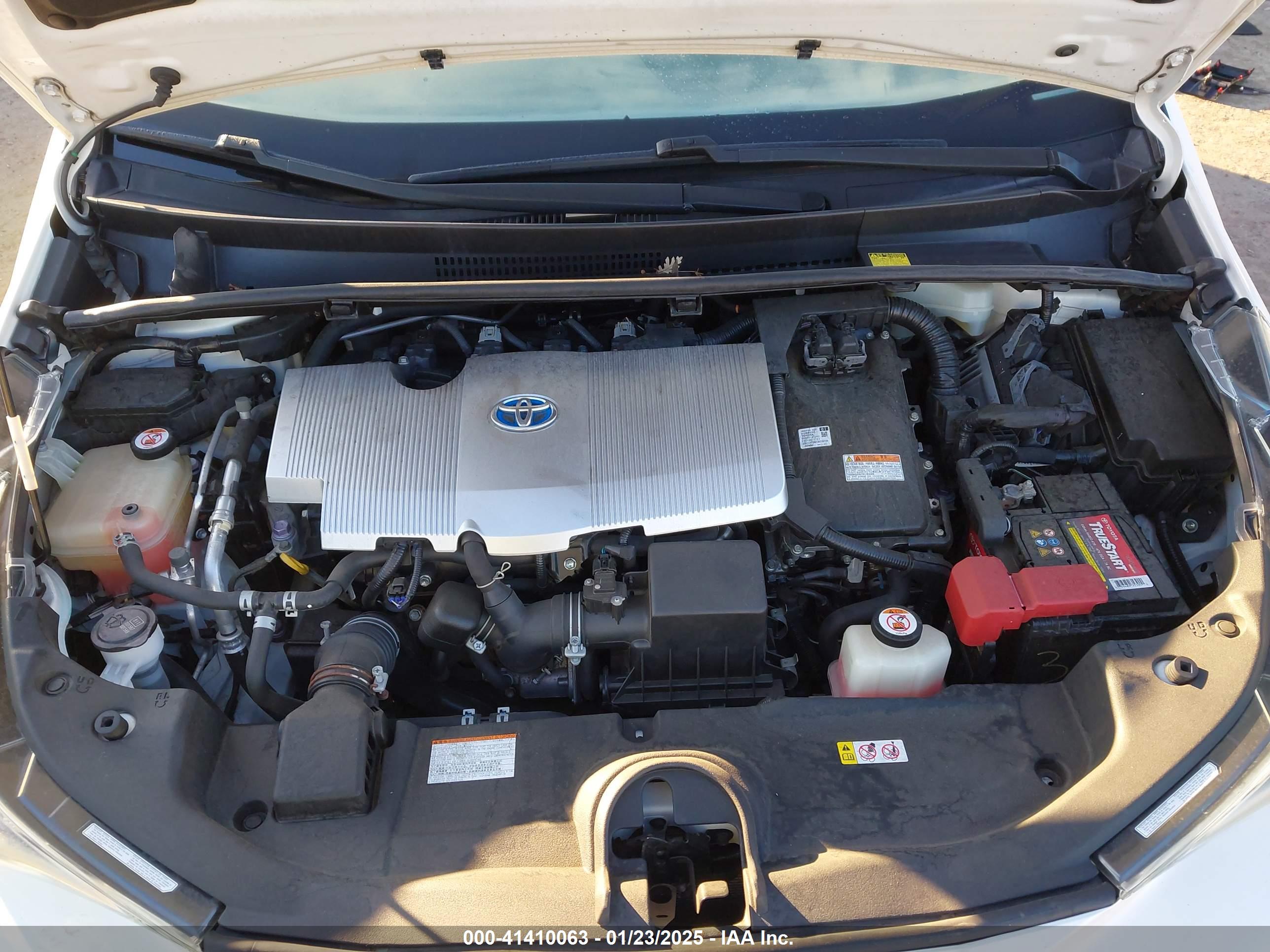 TOYOTA PRIUS image 10