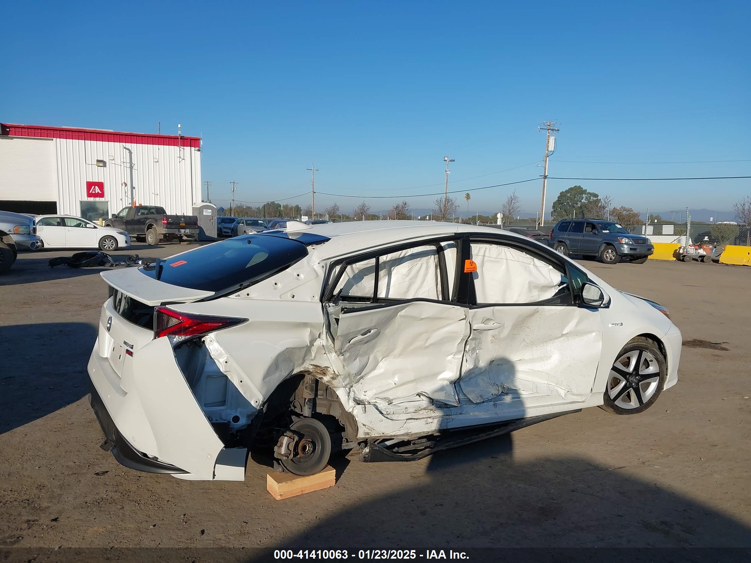 TOYOTA PRIUS image 6