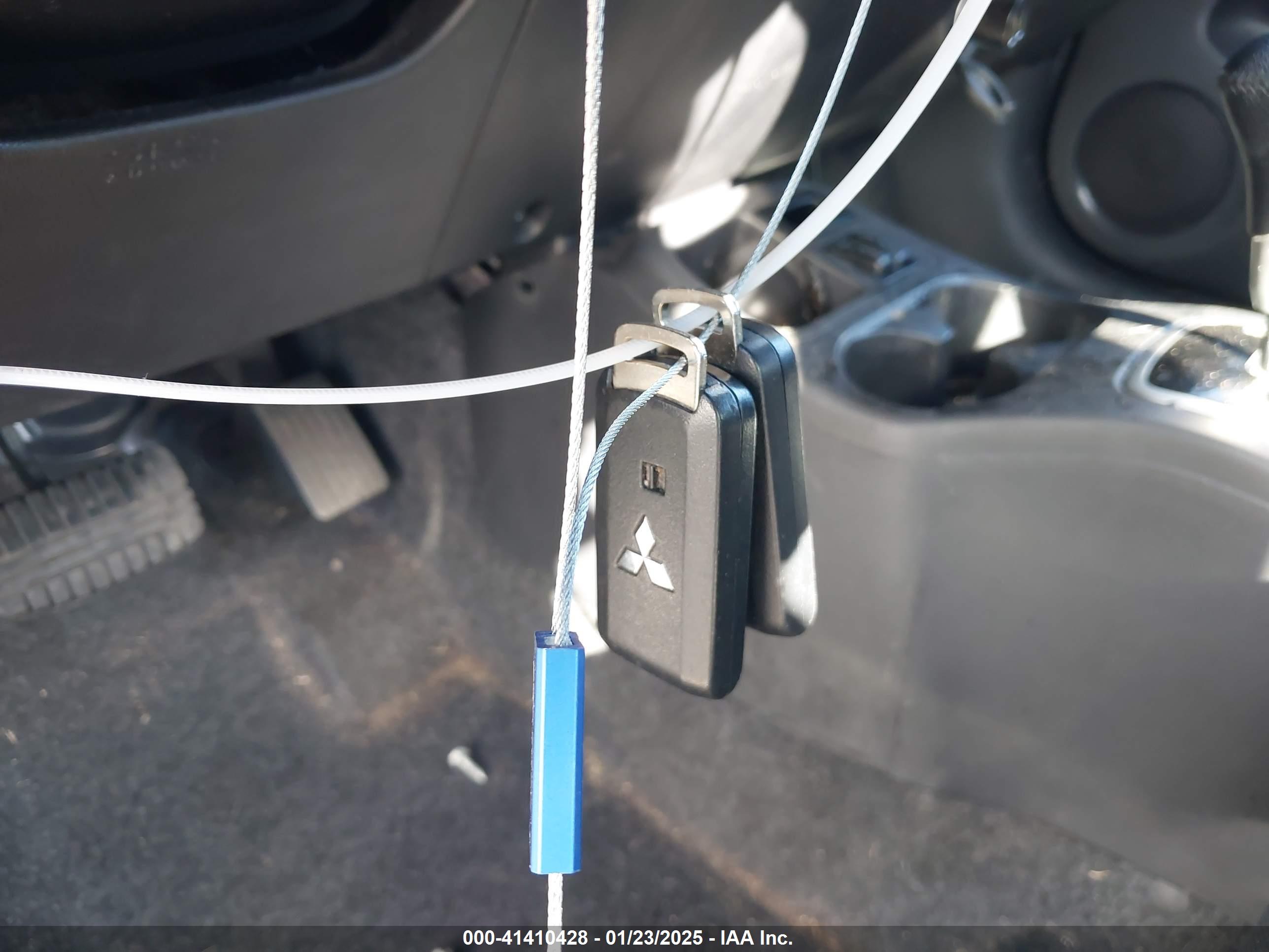 MITSUBISHI MIRAGE image 11