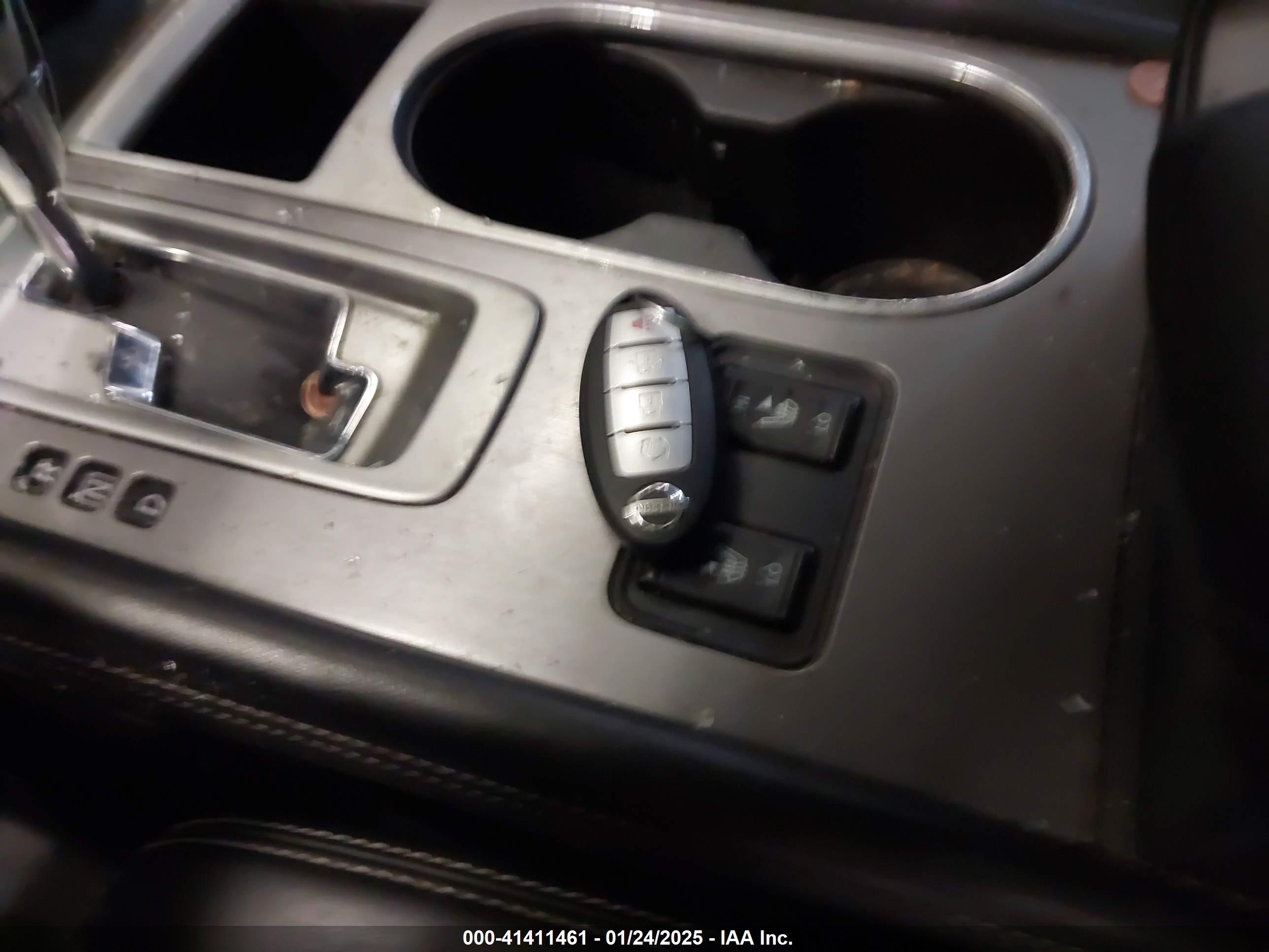 NISSAN MURANO image 11