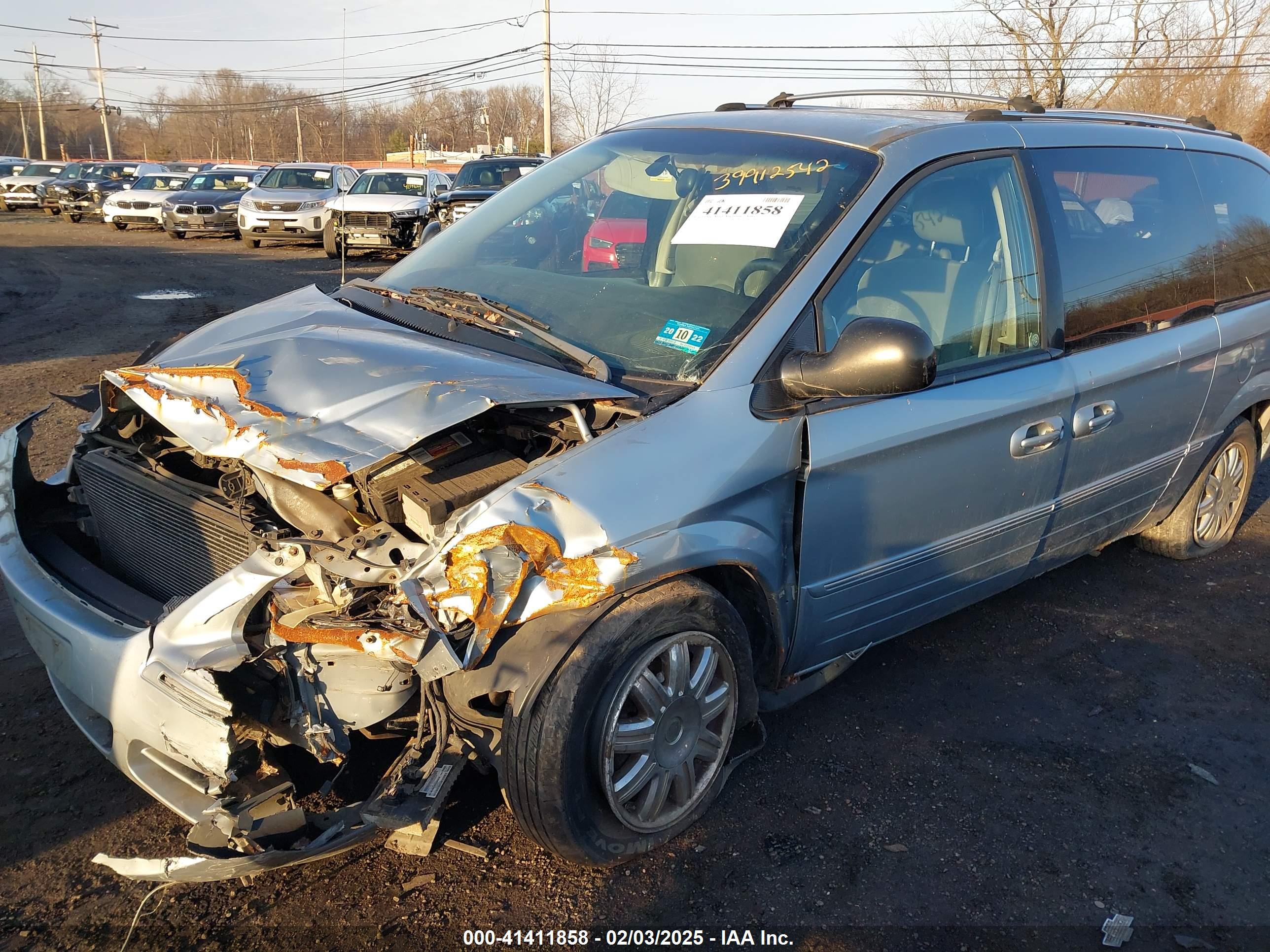 CHRYSLER TOWN image 6