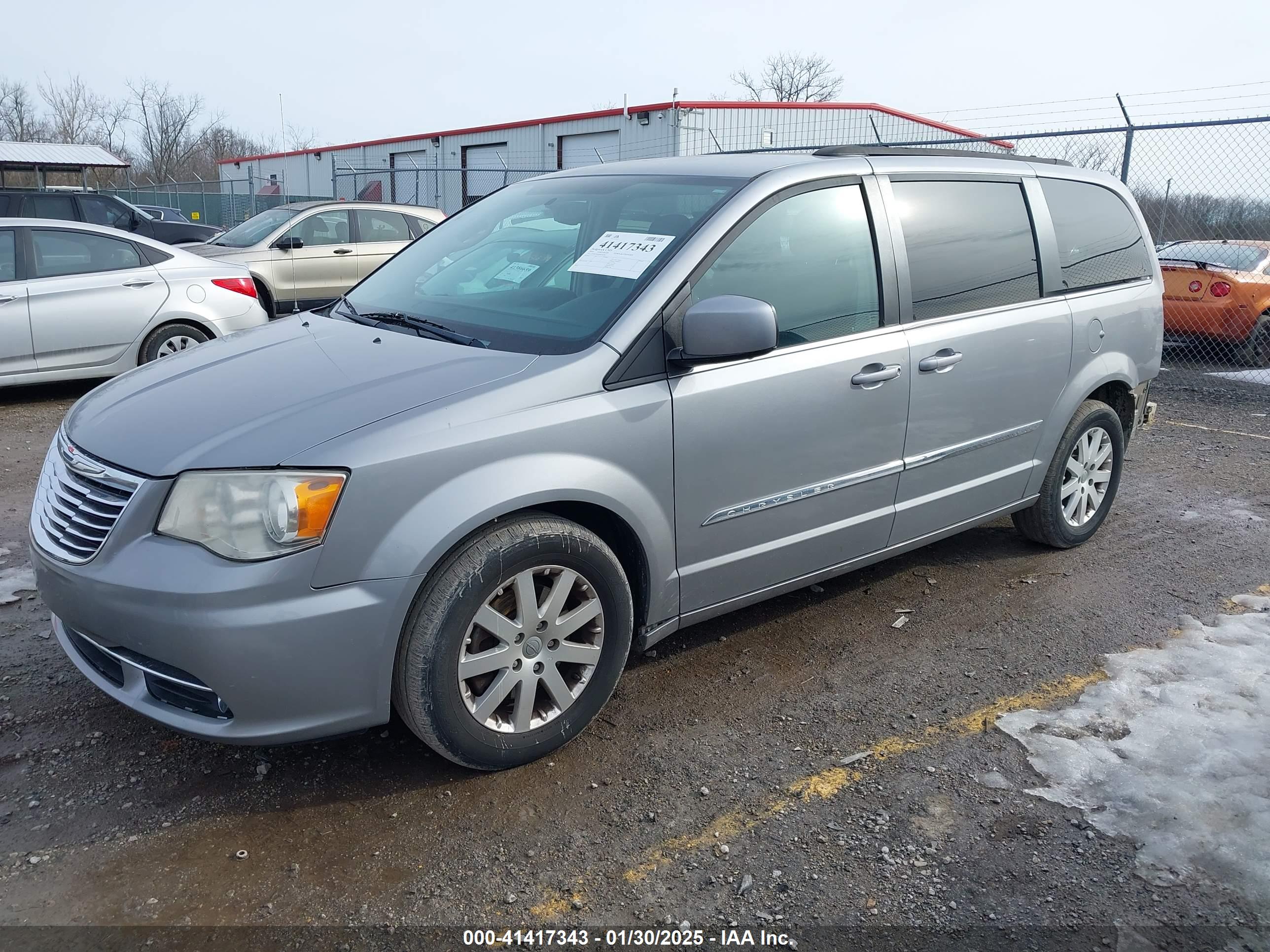 CHRYSLER TOWN image 2