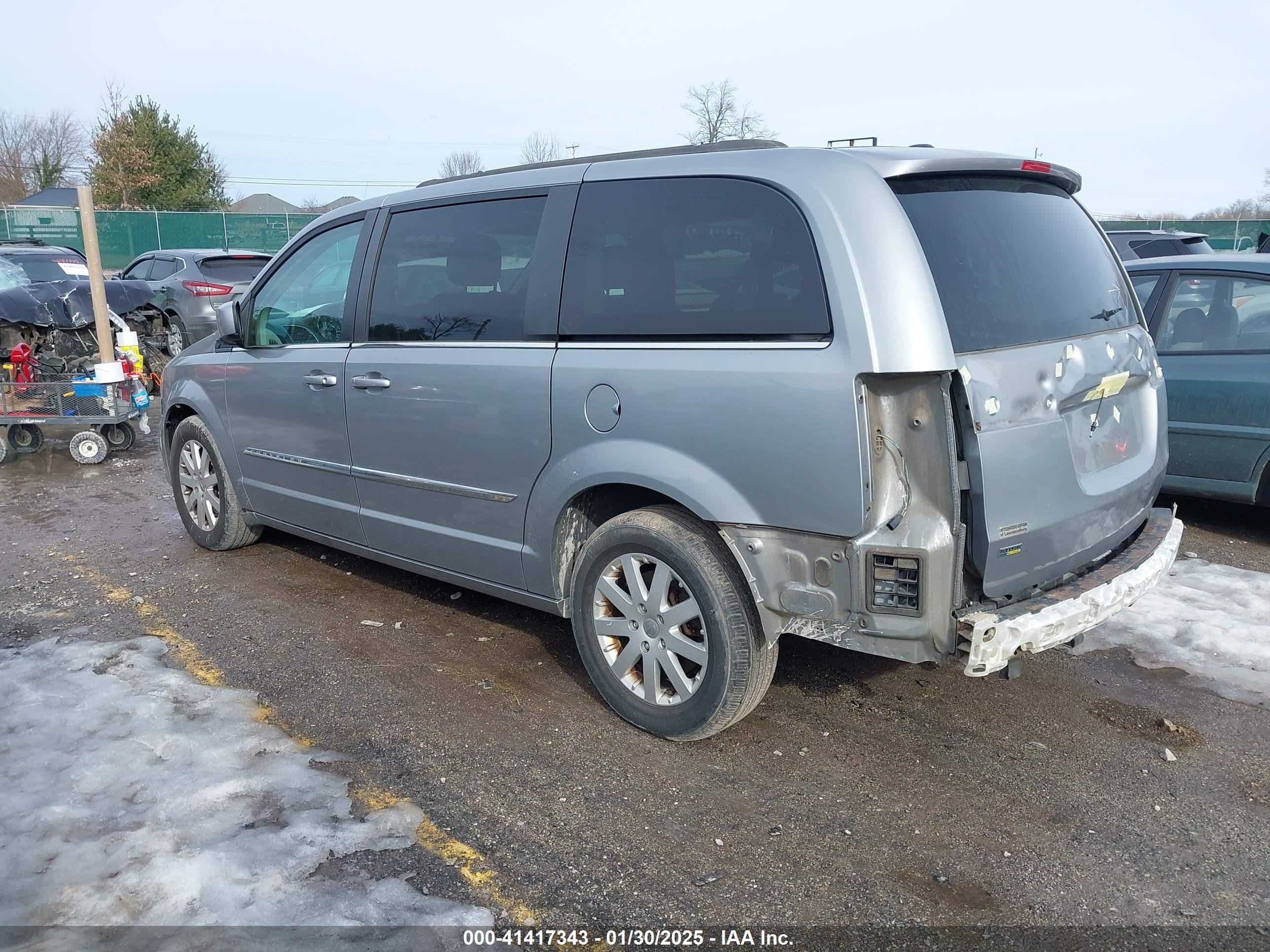 CHRYSLER TOWN image 3